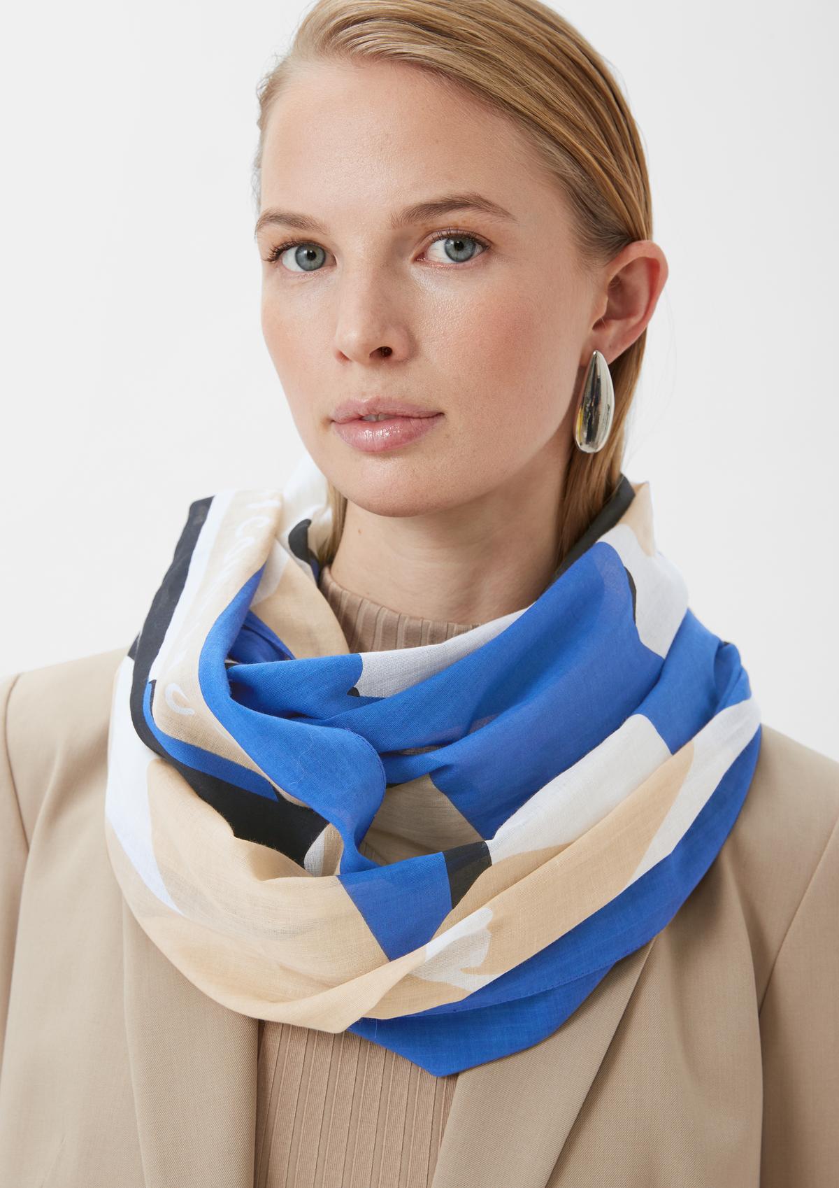 comma Snood with all-over print