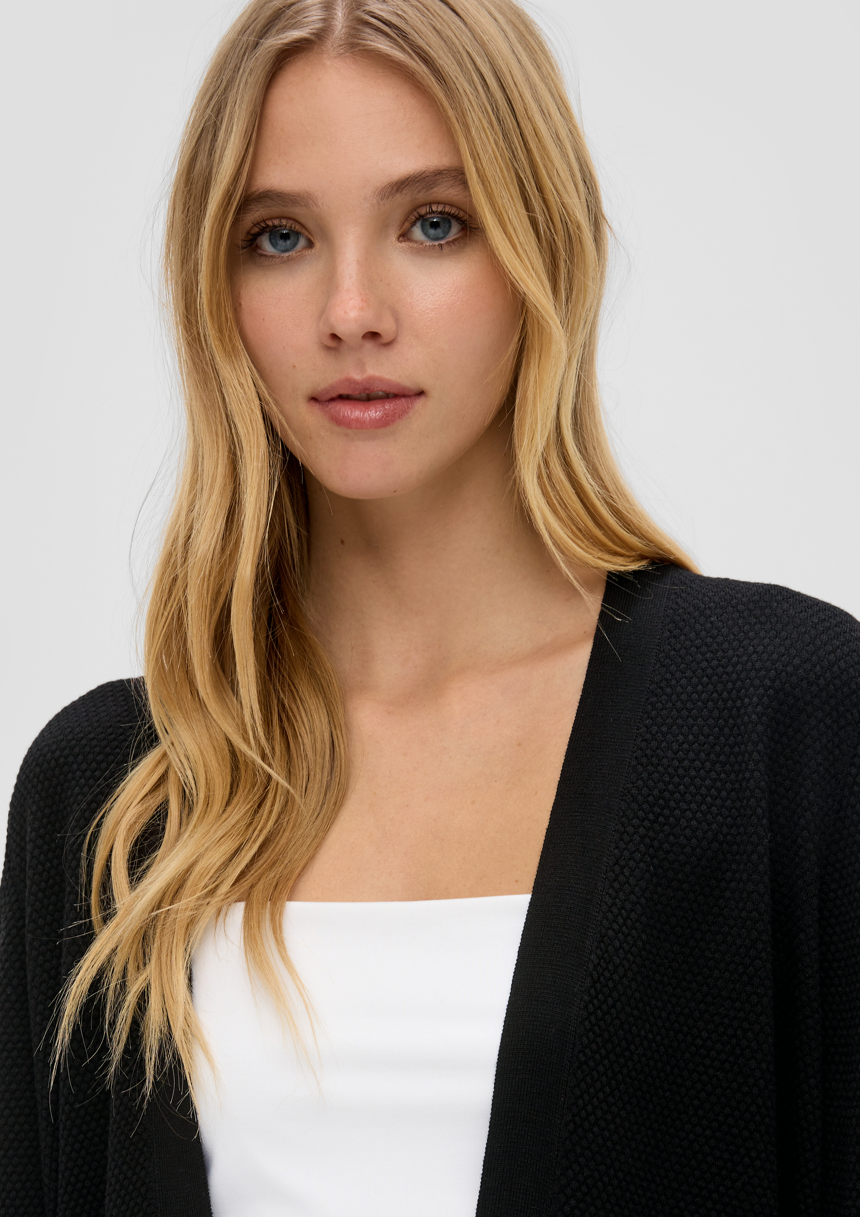 Strickjacke in 9999 & 6103