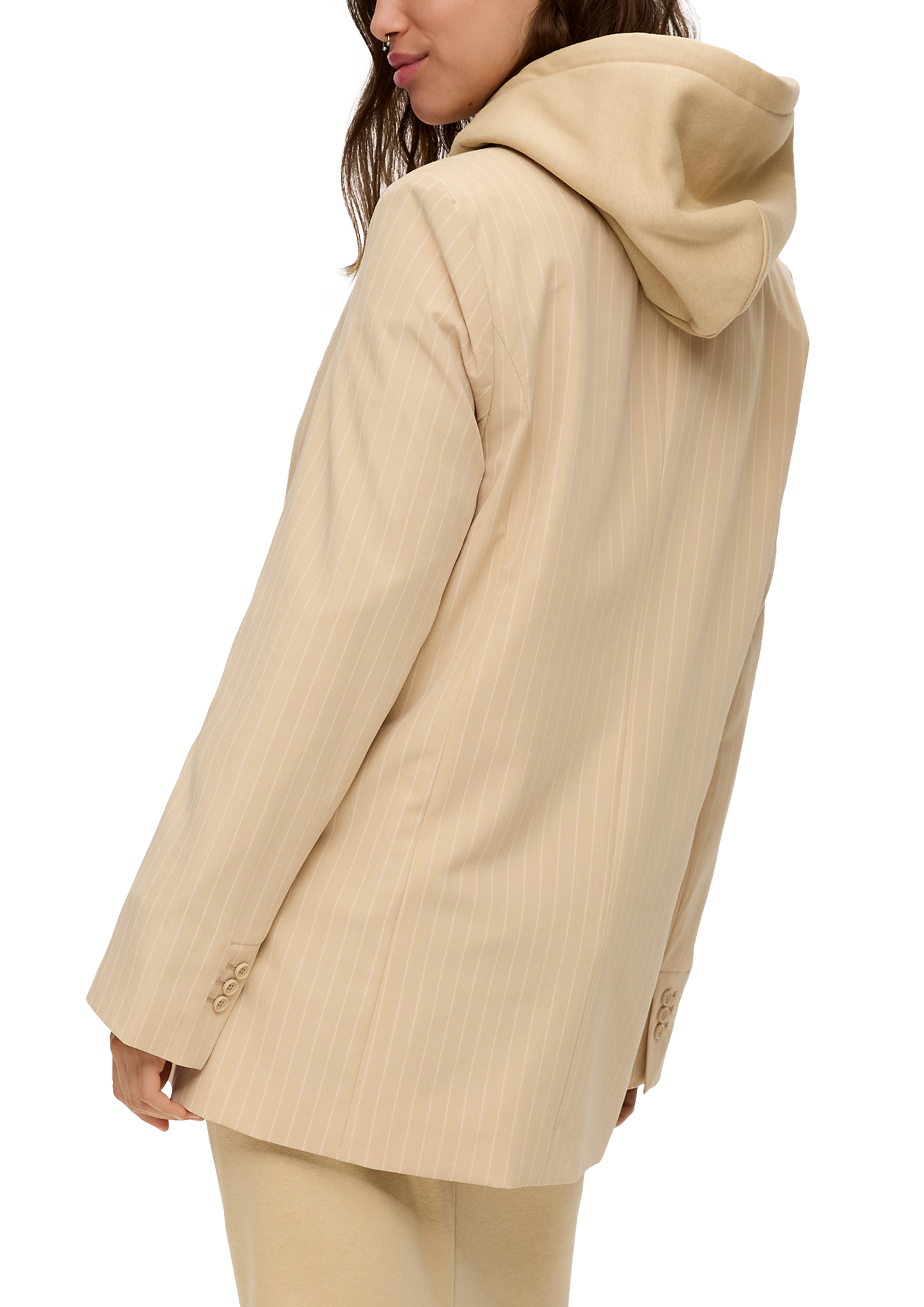 Thumbnail - Blazer