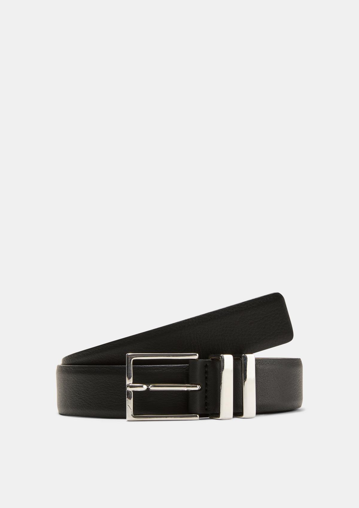 comma Leather belt with a pin buckle