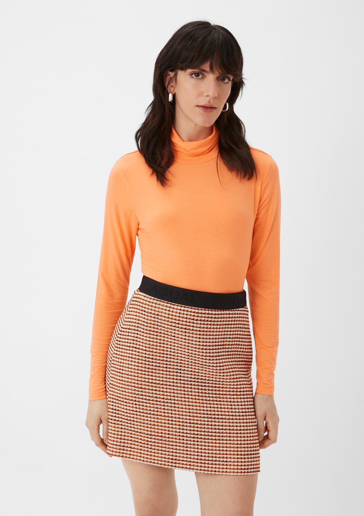 comma Turtleneck top made of soft modal