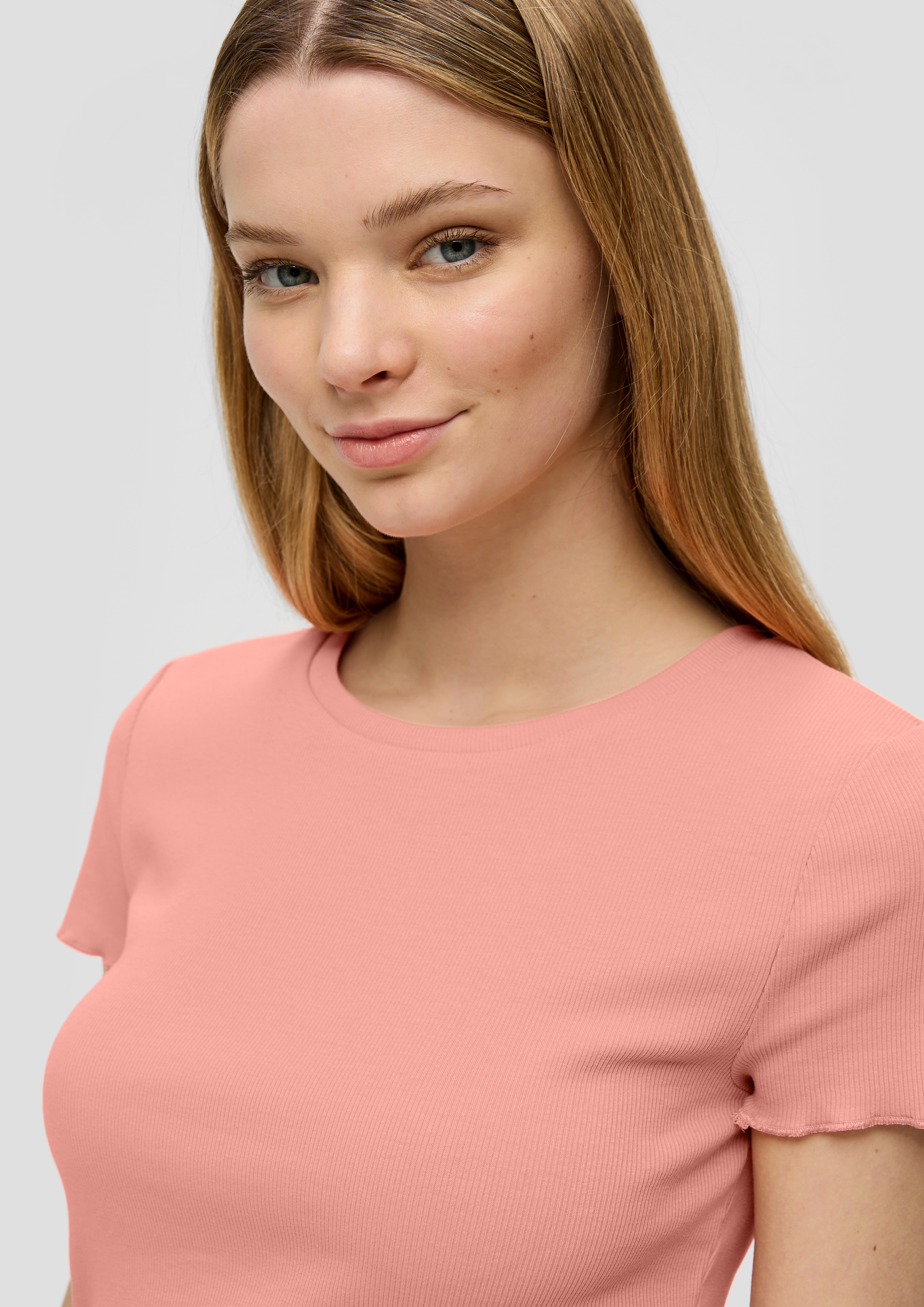 T-shirt in 2108, 6103, 9999 & 0100