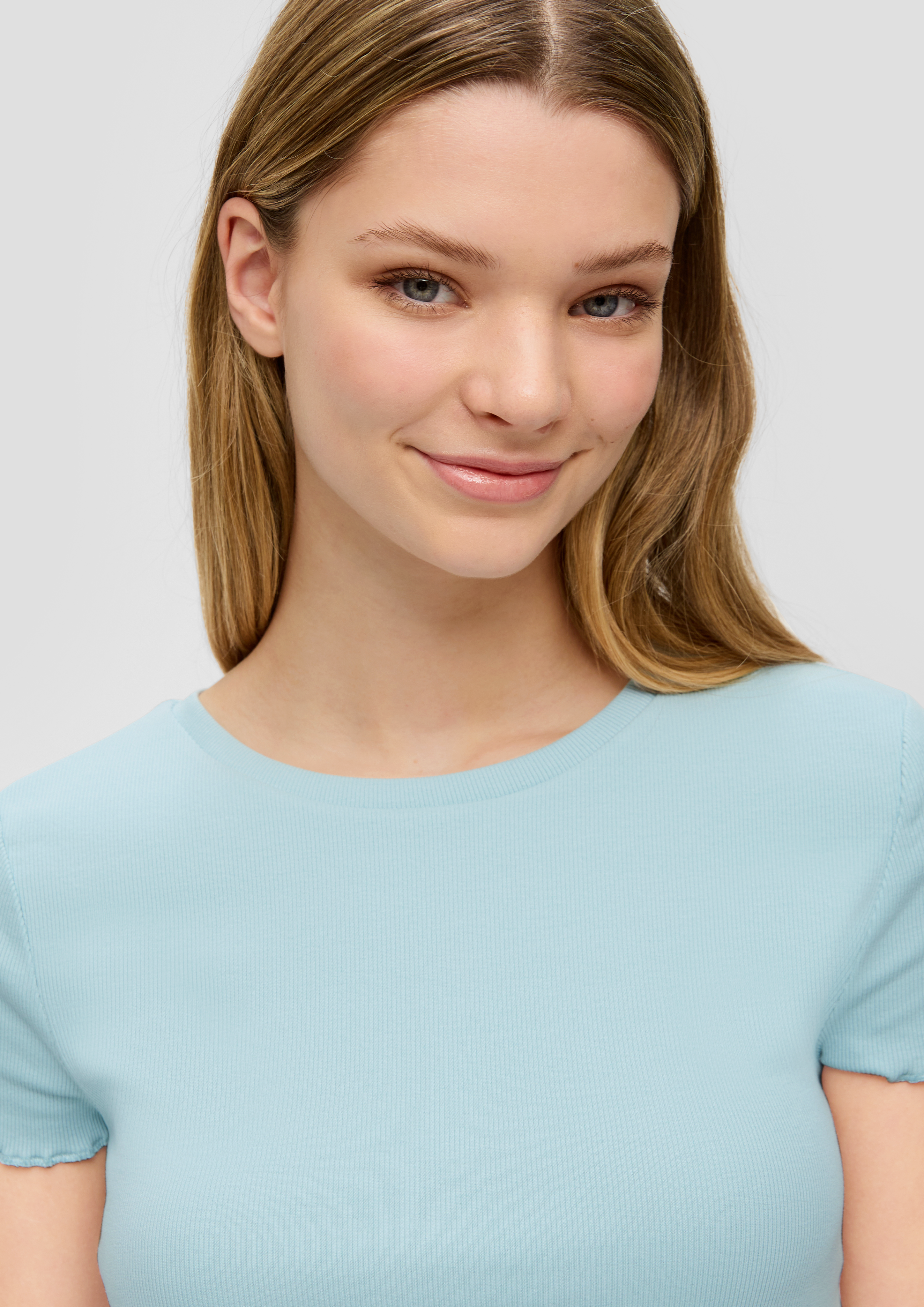 T-shirt in 6103, 2108, 9999 & 0100