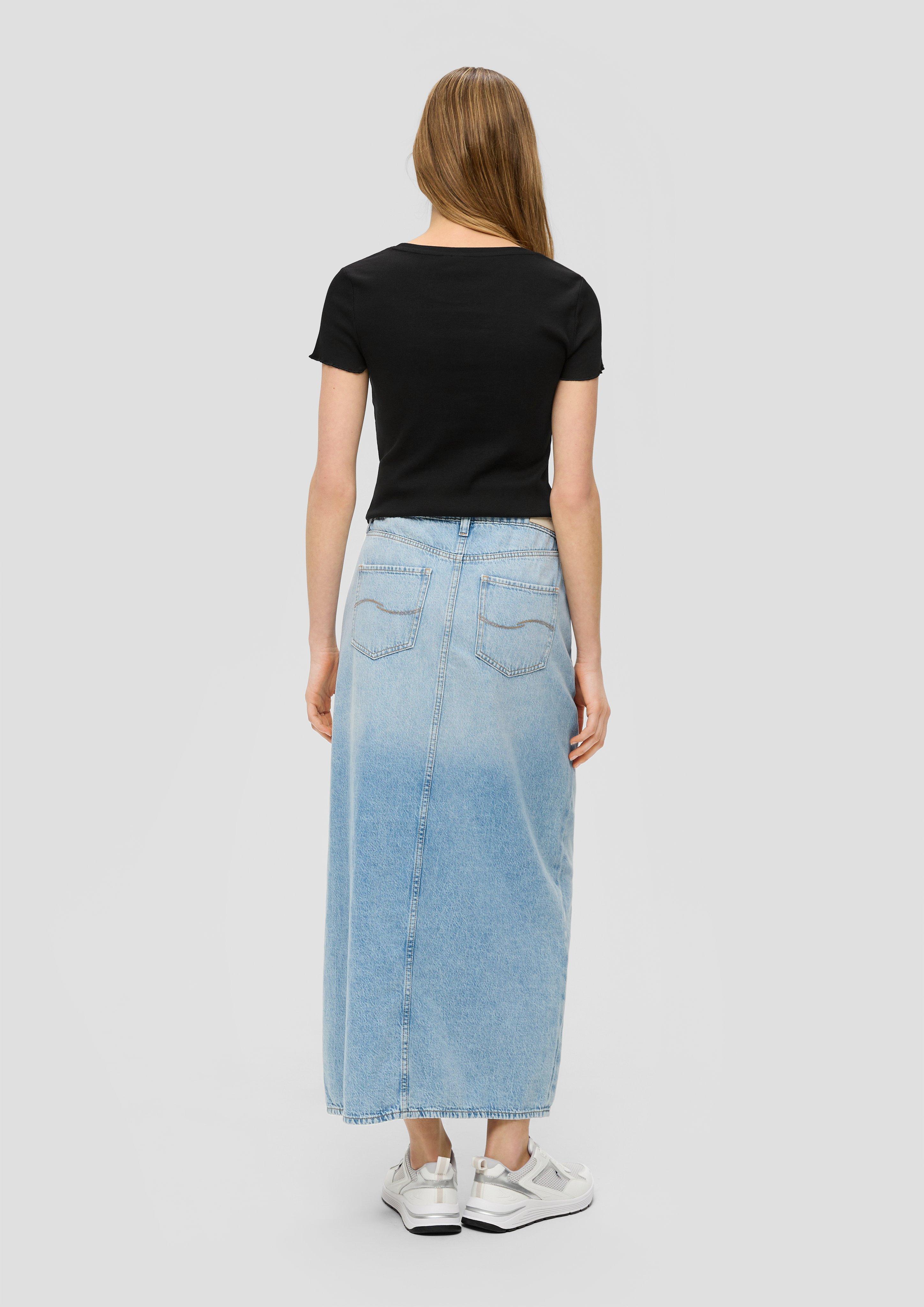 T-Shirt in 9999, 6103, 2108 & 0100