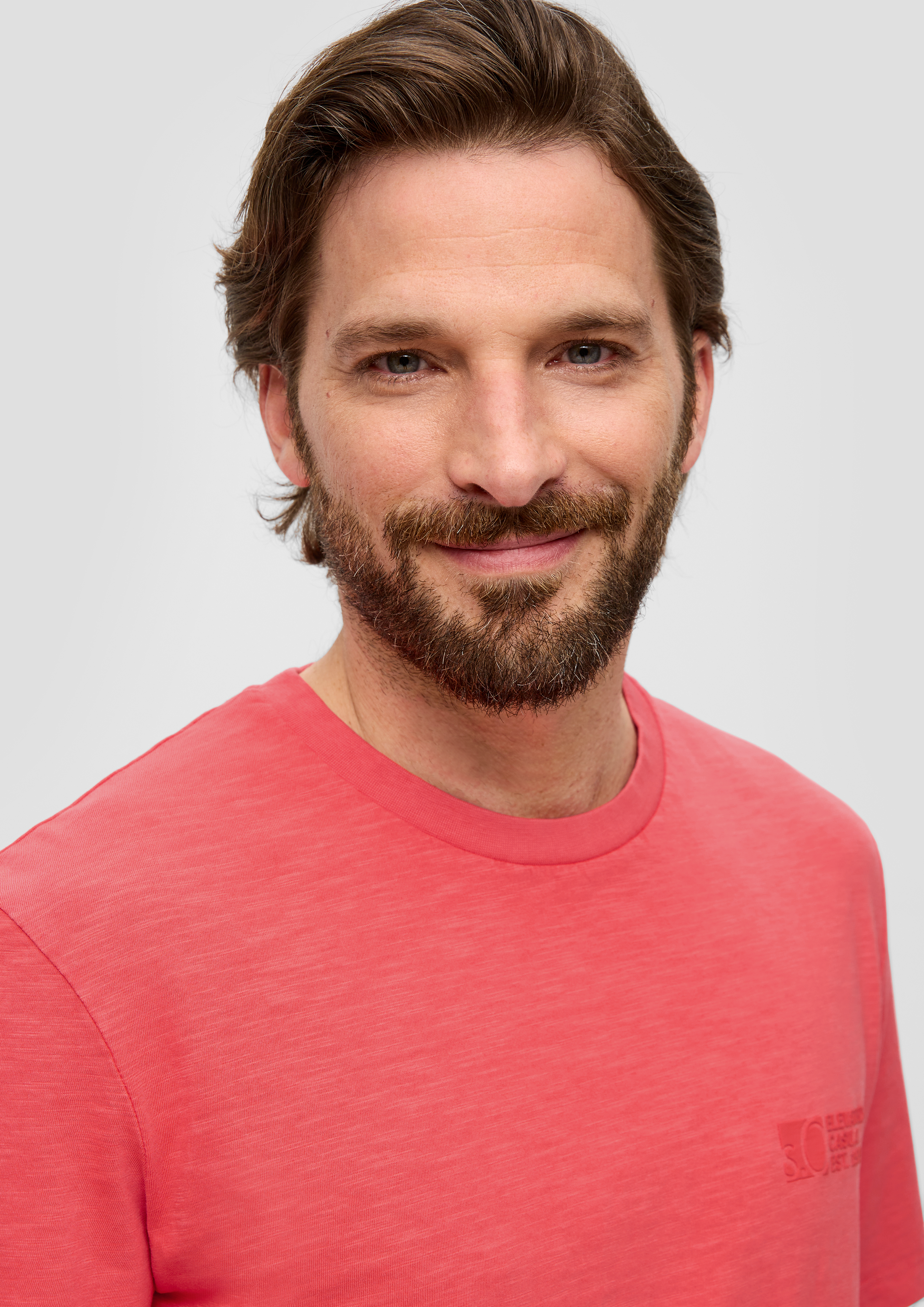 T-shirt in 25D1 & 56D1