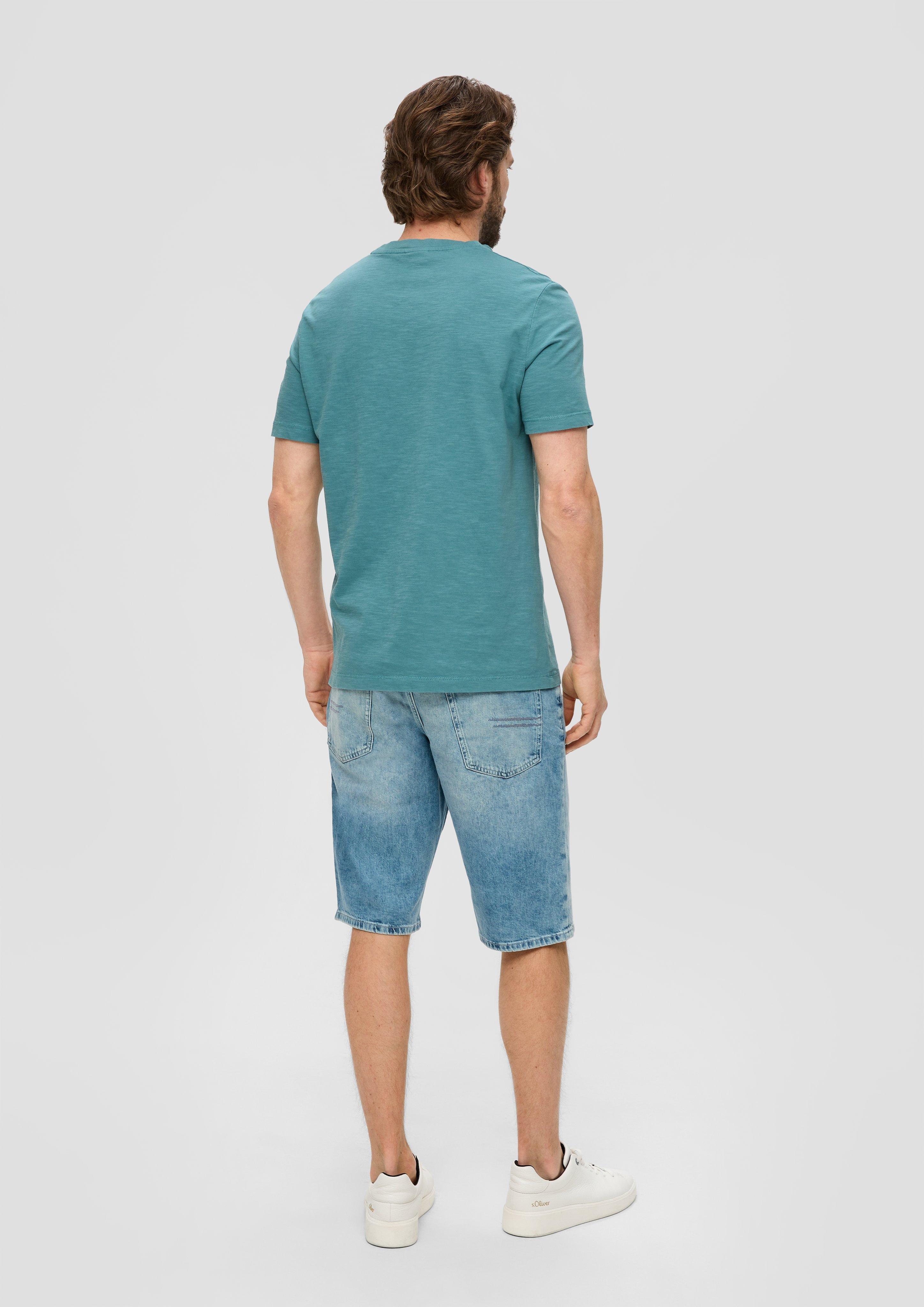 T-Shirt in 65D1, 25D1 & 56D1