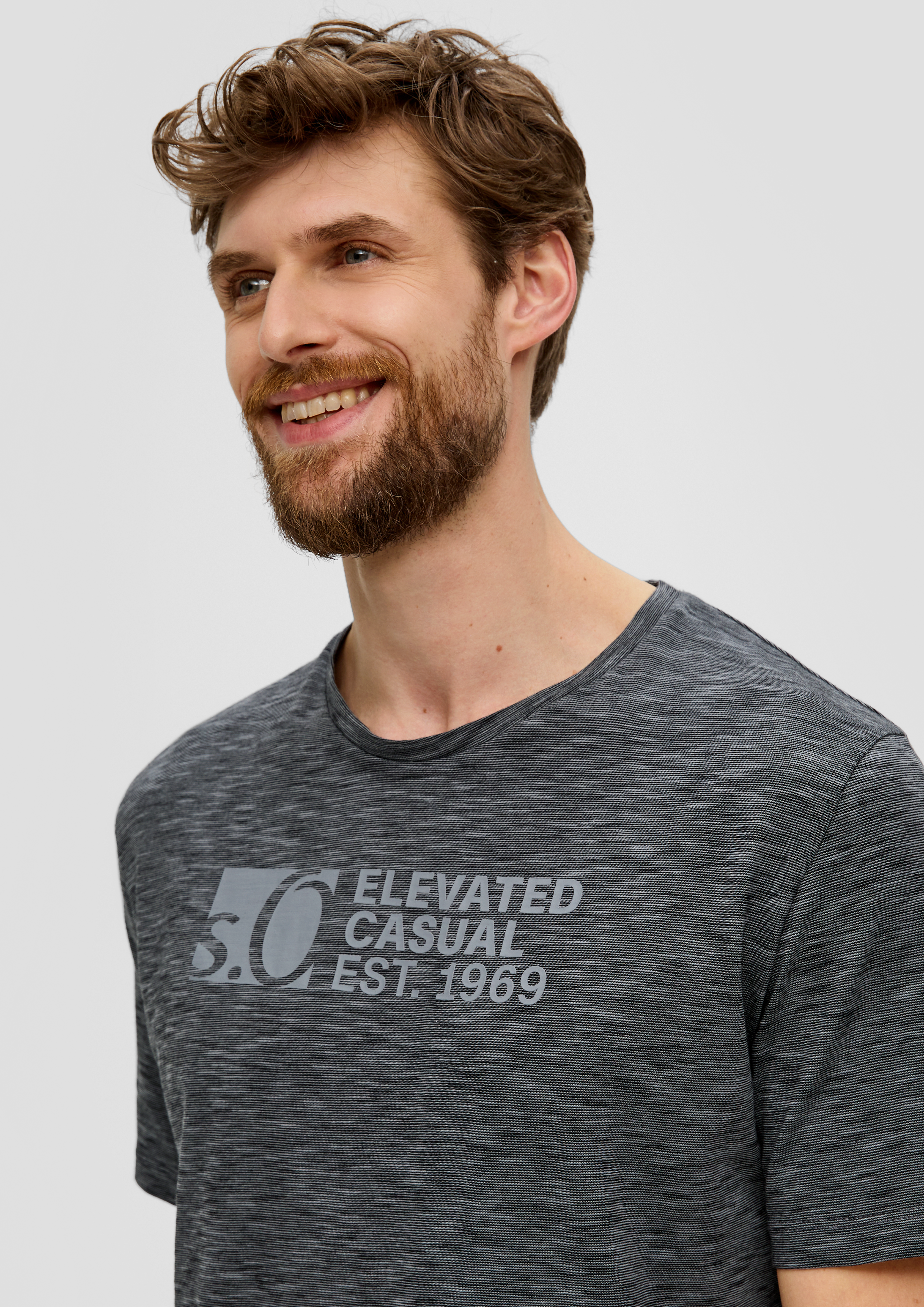 T-Shirt in 99G1 & 60G1