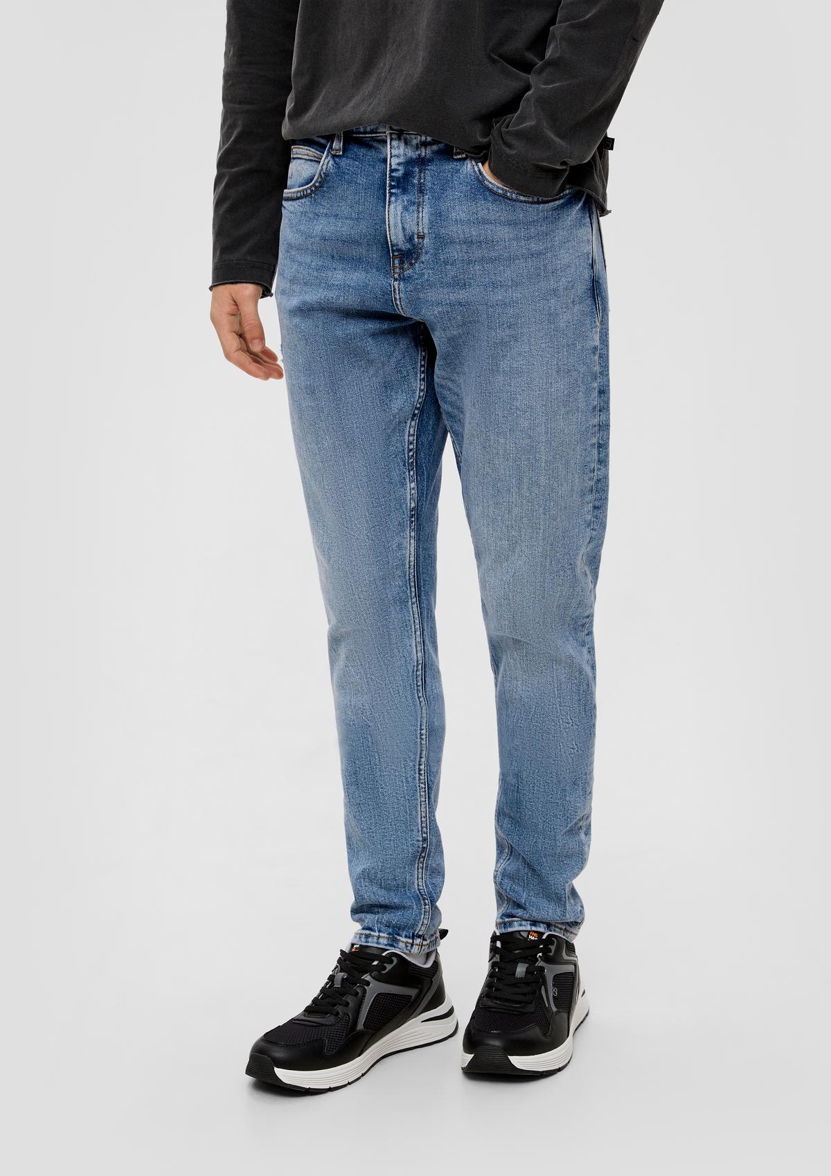 s.Oliver Jeans hlače Shawn/kroj Regular Fit/Mid Rise/ozke hlačnice