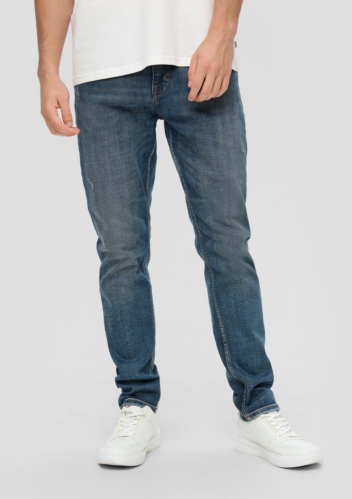 s.Oliver Jeans hlače Shawn / kroj Regular Fit / Mid Rise / Tapered Leg
