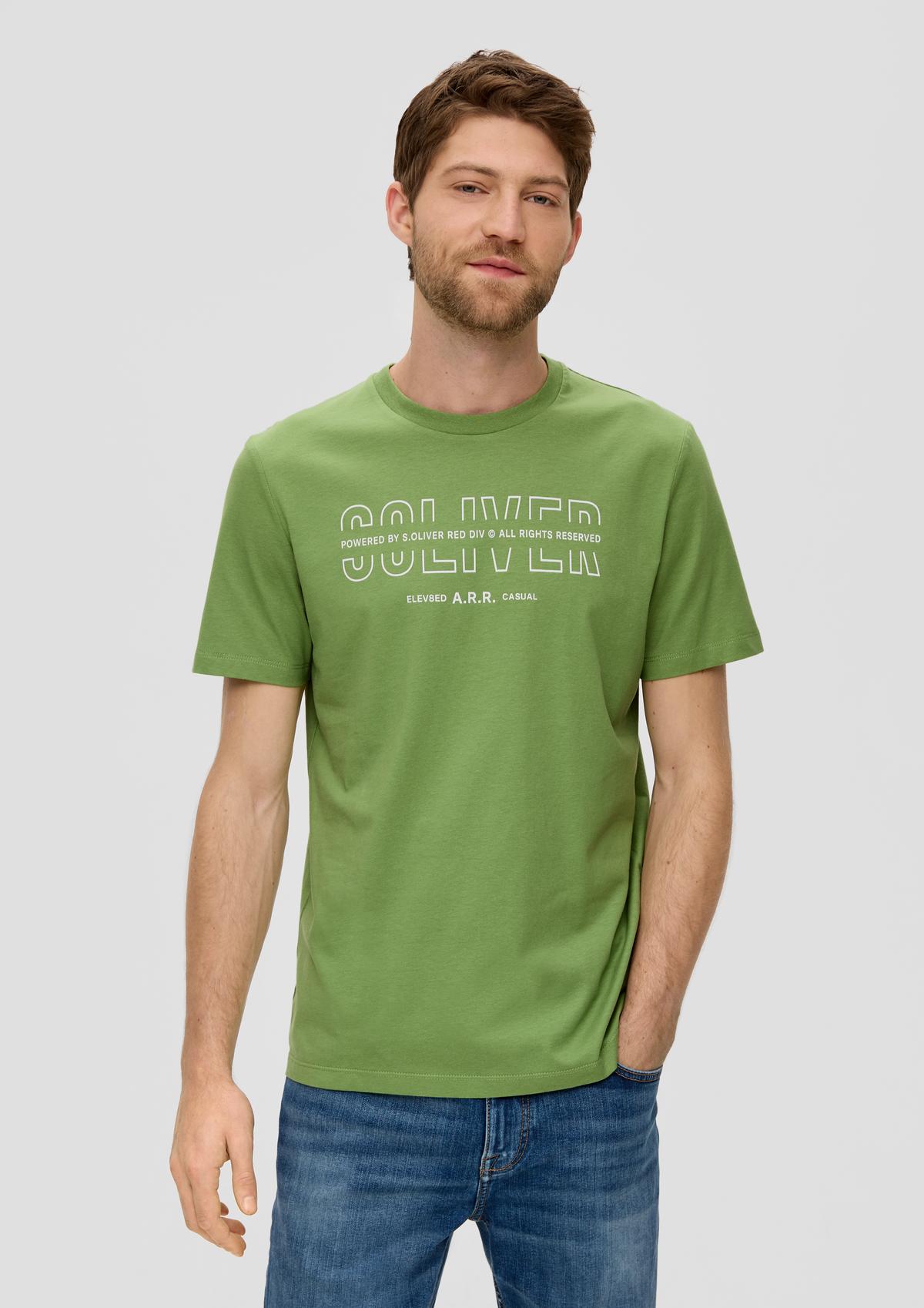T-shirt with a logo print
