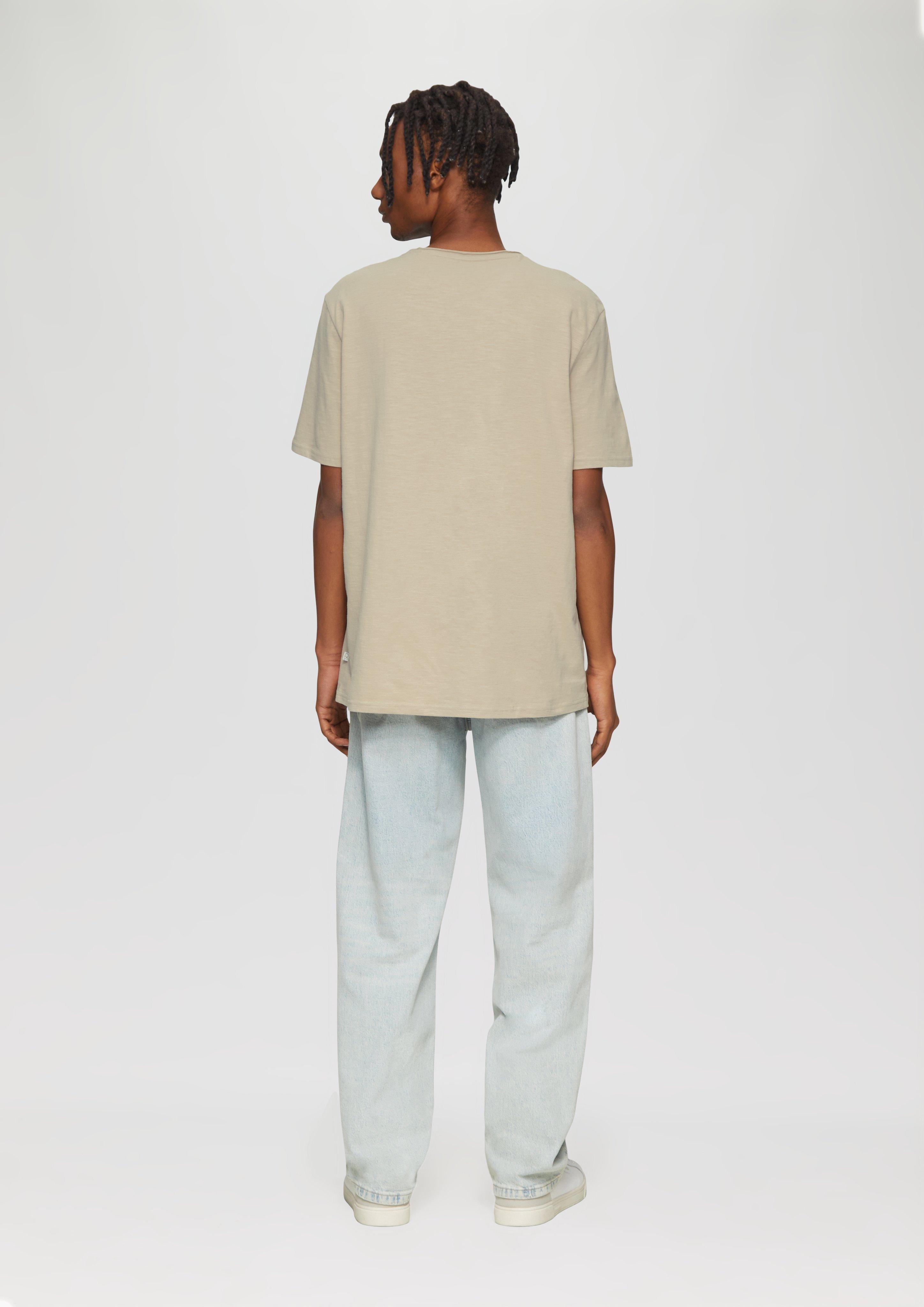 T-shirt in 8161, 9999, 7238 & 0100