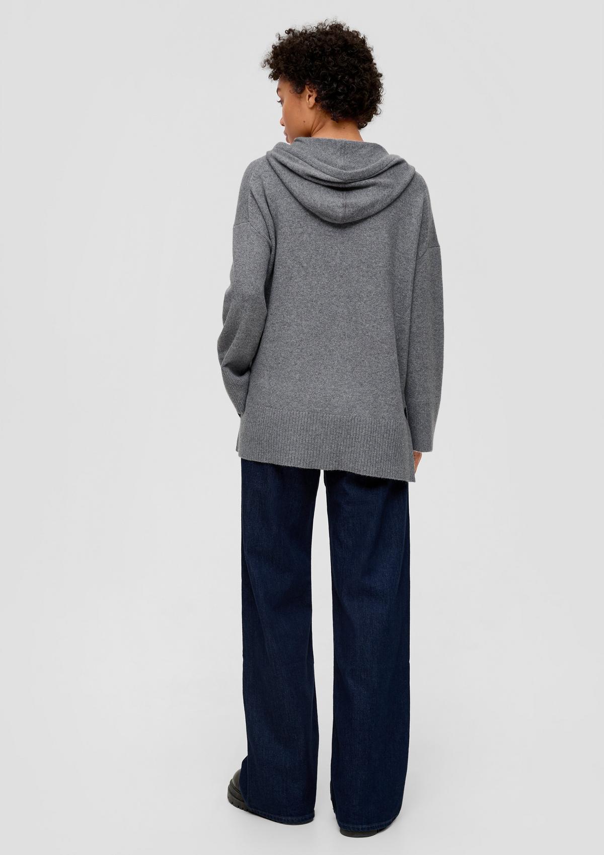s.Oliver Knitted jumper with an elongated back hem