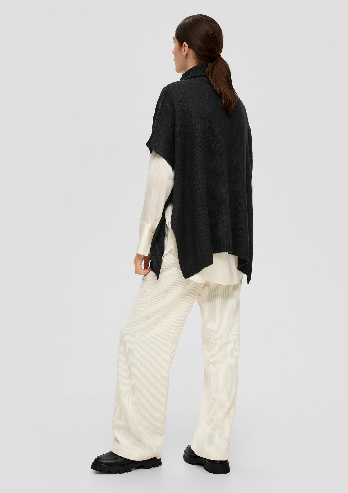 s.Oliver Oversized knitted poncho in blended wool