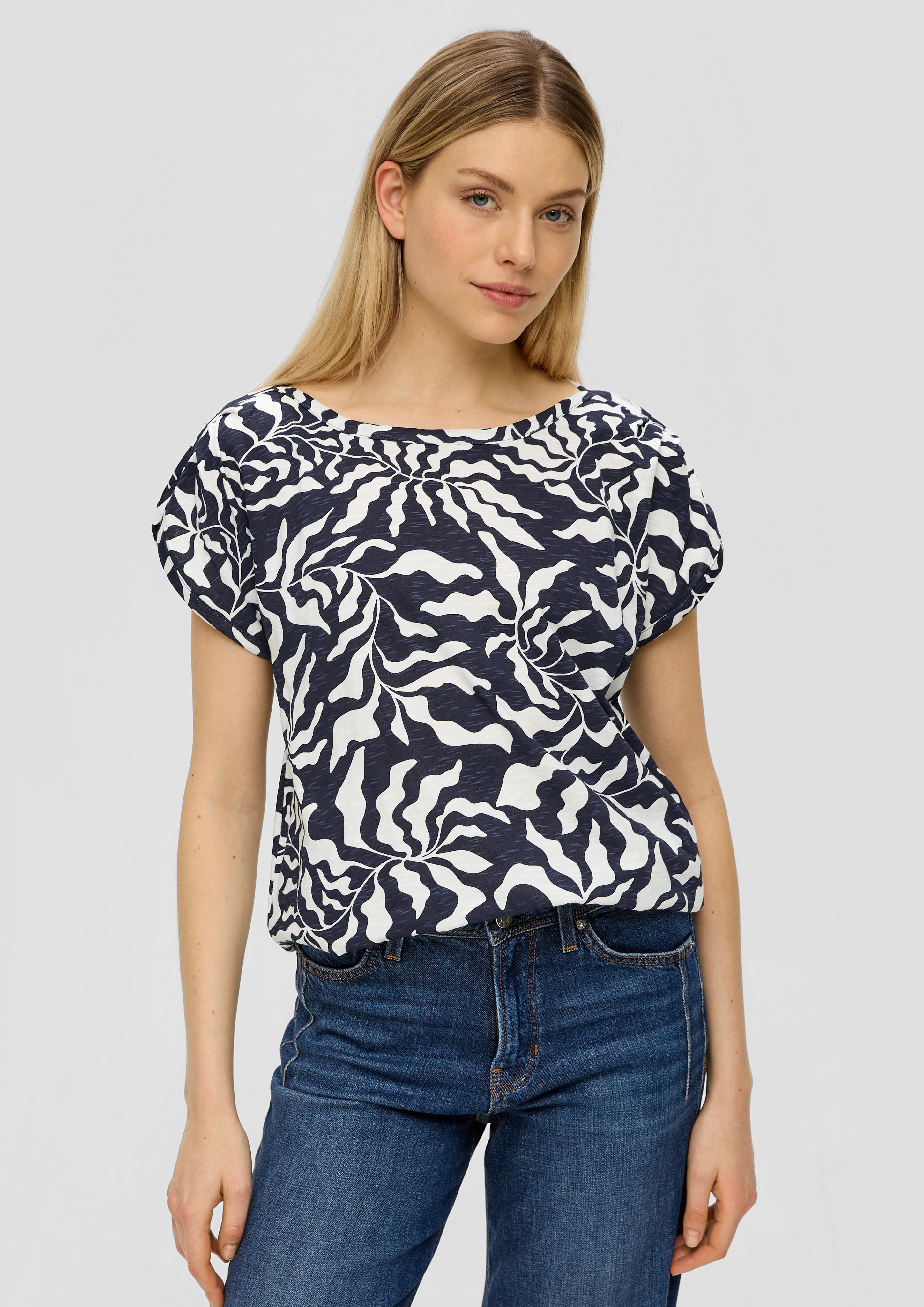 T-Shirt in 59A1, 5531, 9999, 2590, 0210, 59A4 & 5959