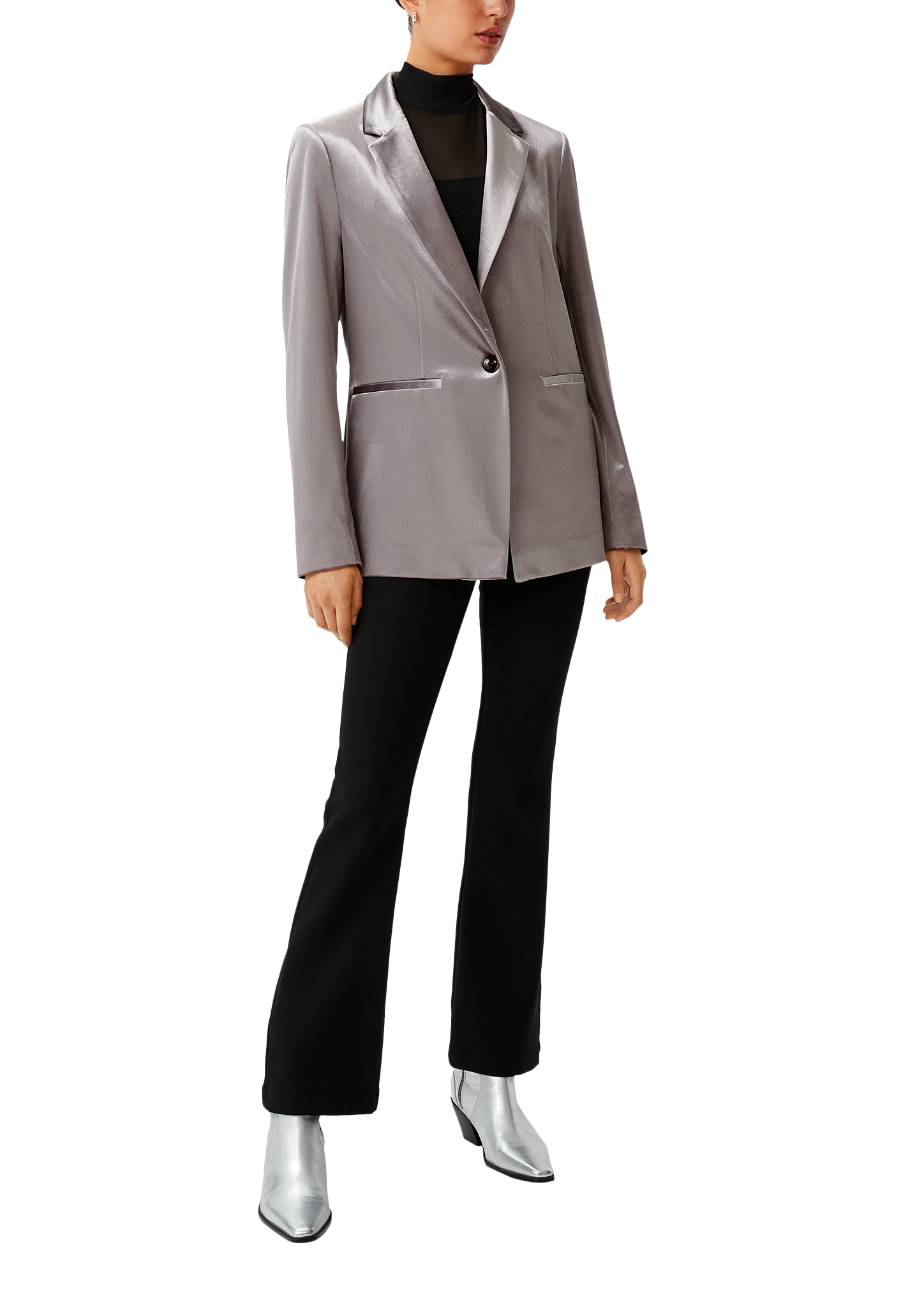Thumbnail - Blazer