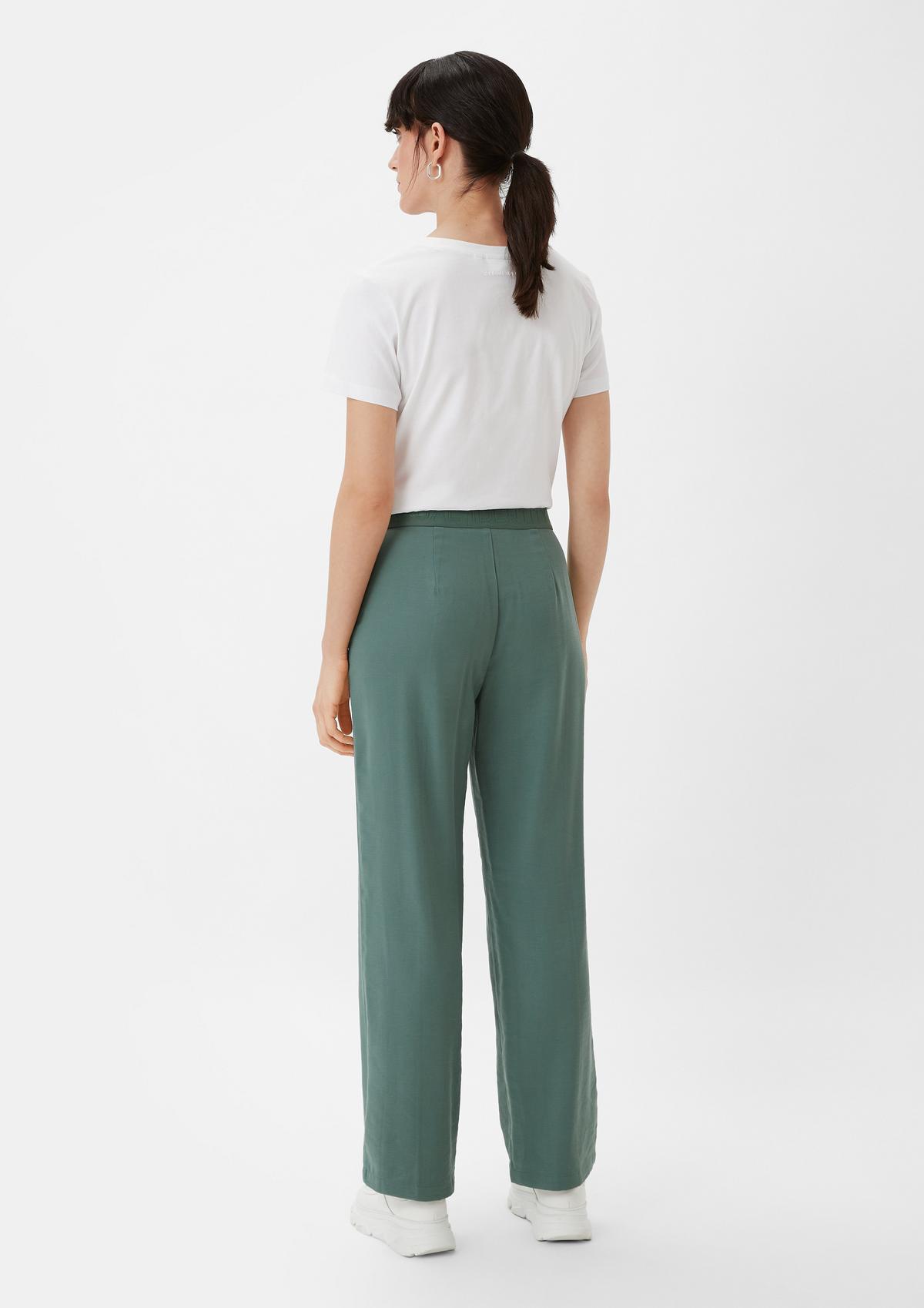 comma Regular fit: twill trousers with a zip