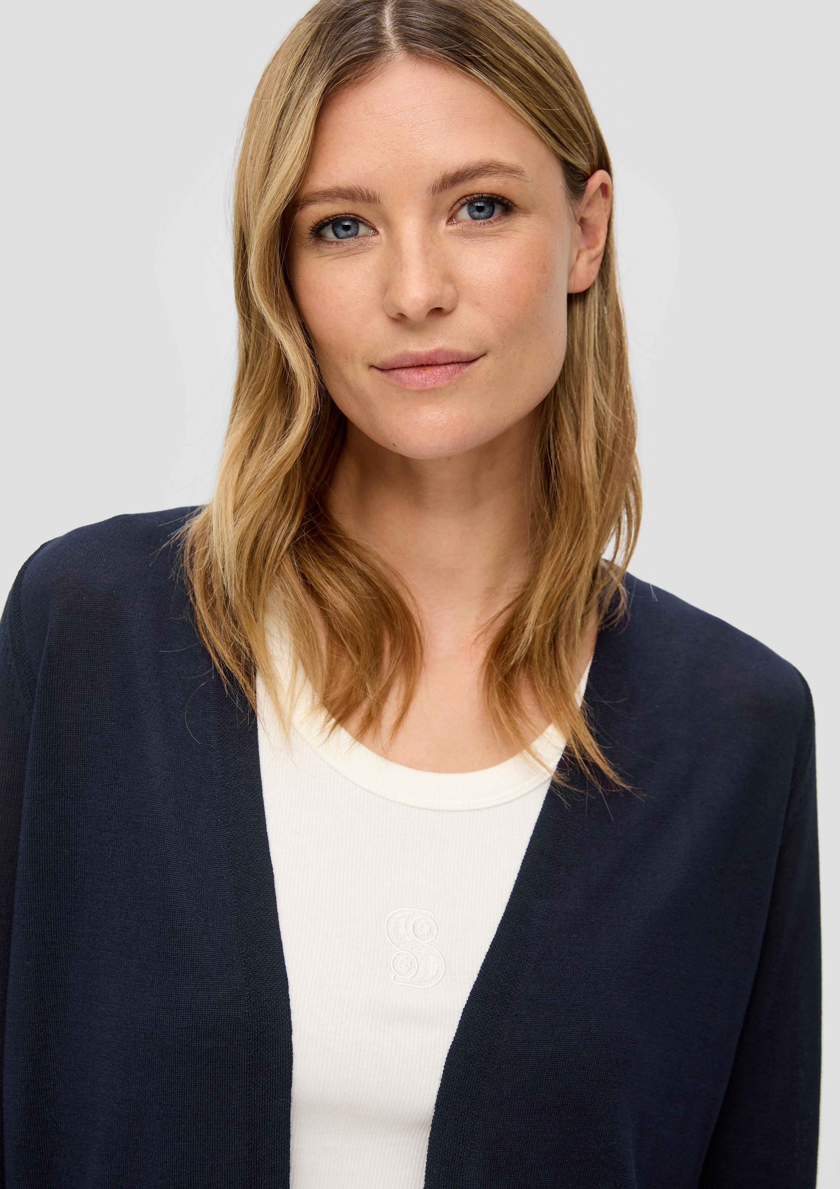 Cardigan in 5959, 2590 & 0210