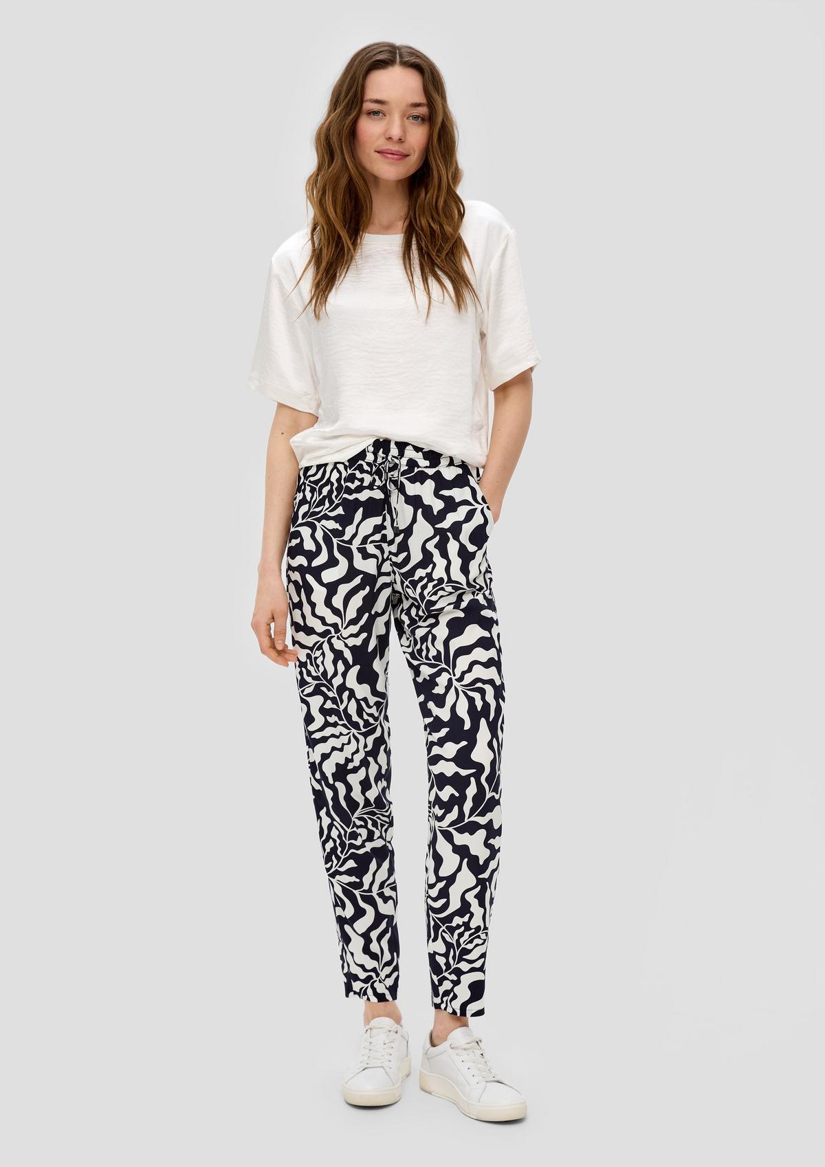 s.Oliver Pure viscose slip-on trousers with a tapered leg