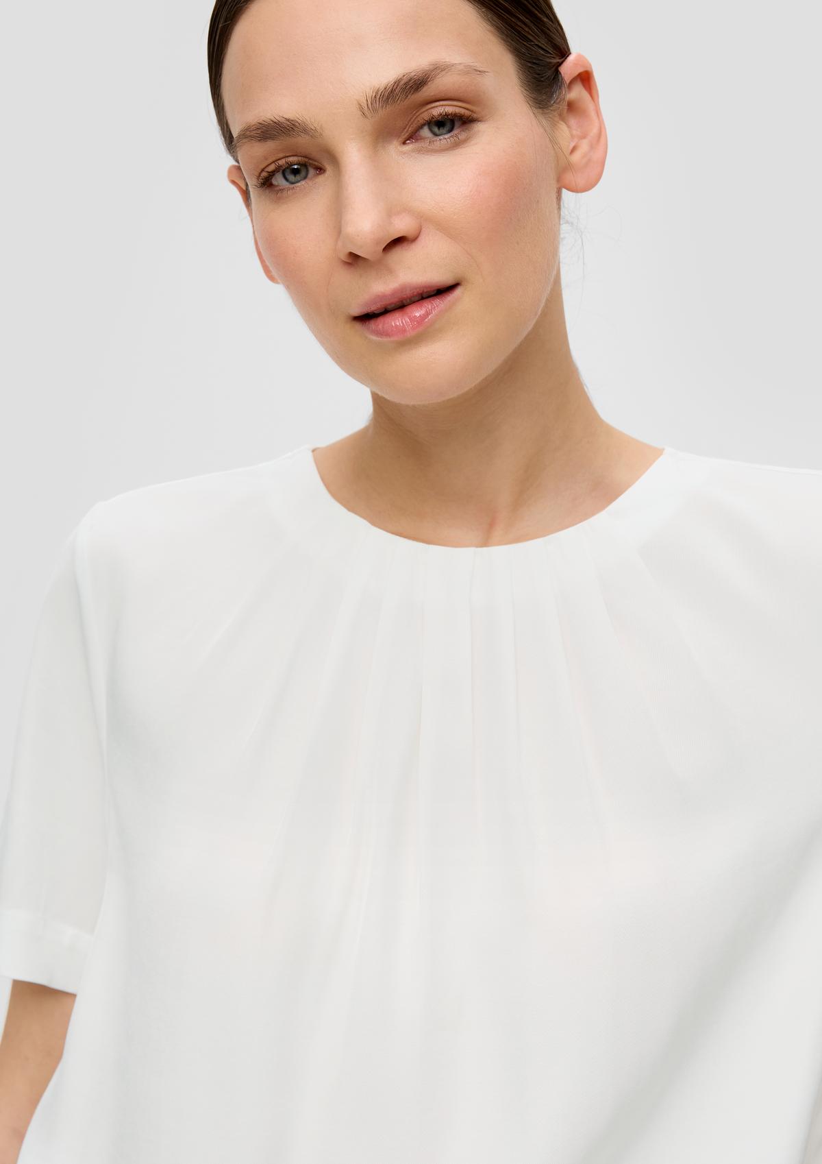 s.Oliver Blouse made of shimmering viscose twill