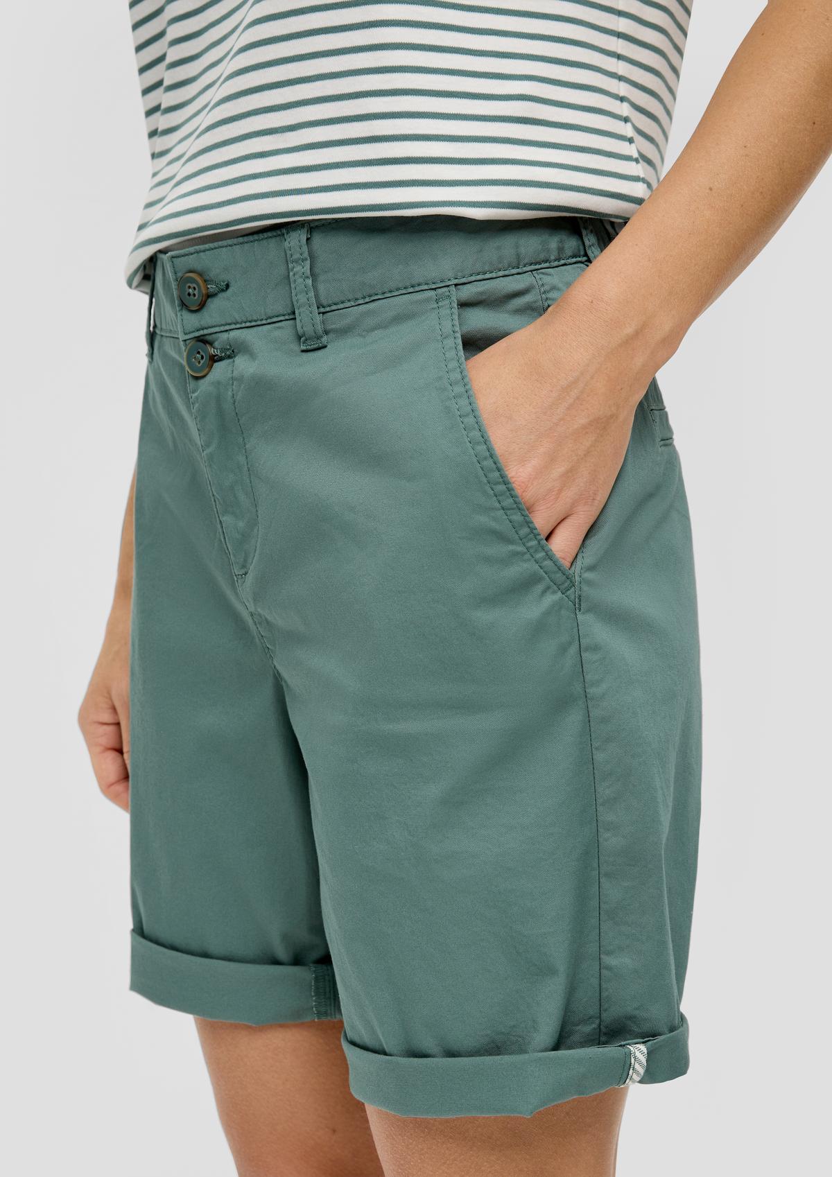 s.Oliver Regular: kratke hlače iz bombažnega streča