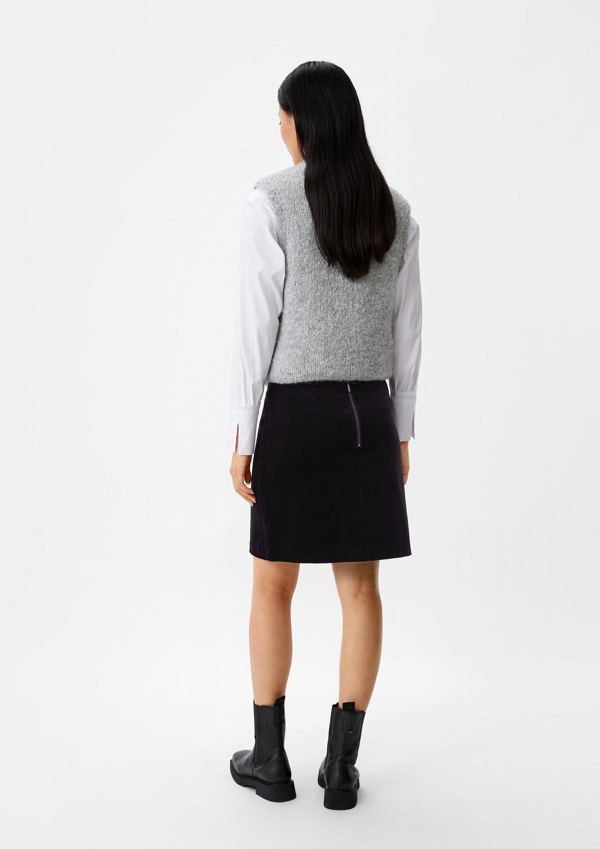 comma Short velvet skirt