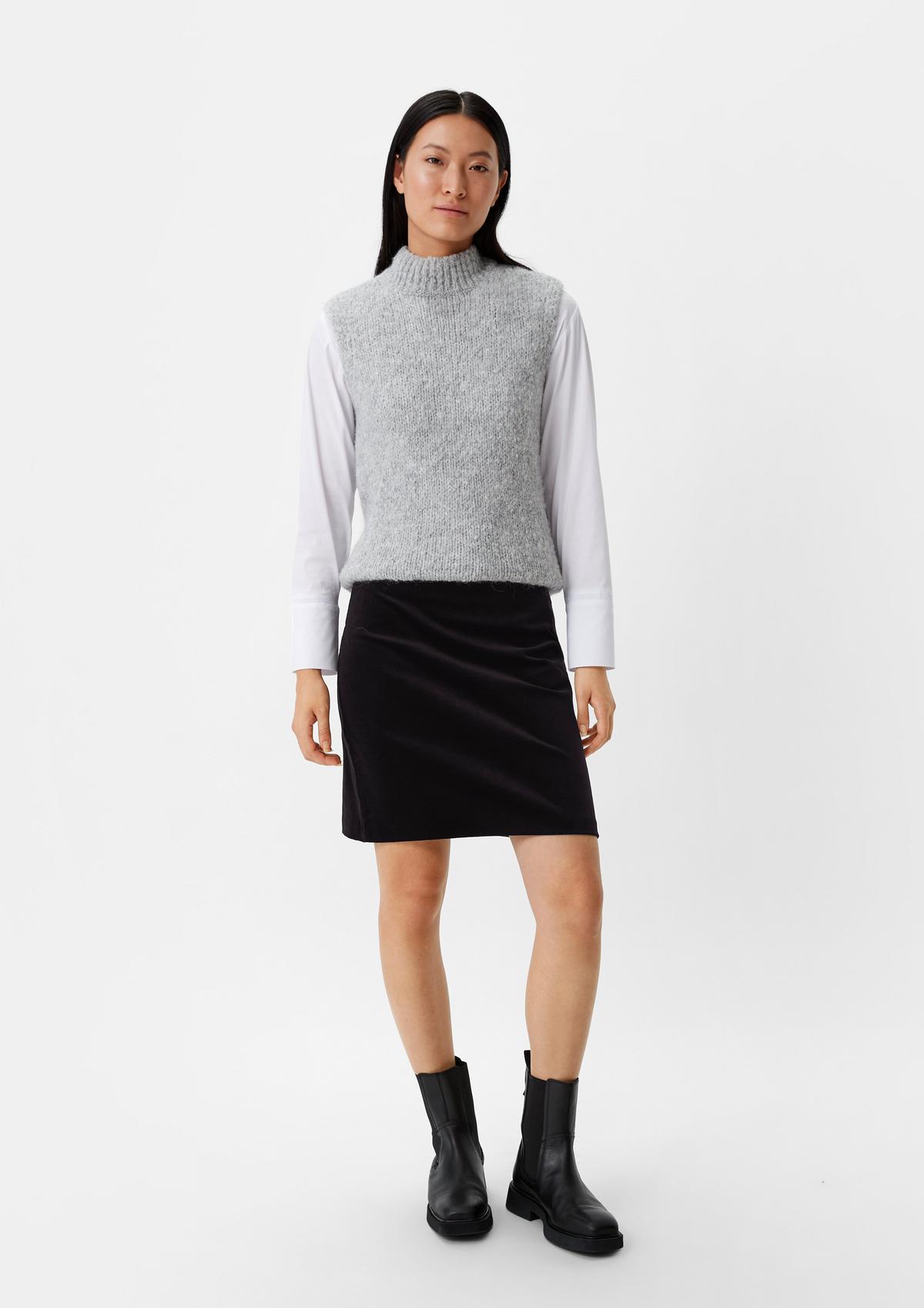 comma Short velvet skirt