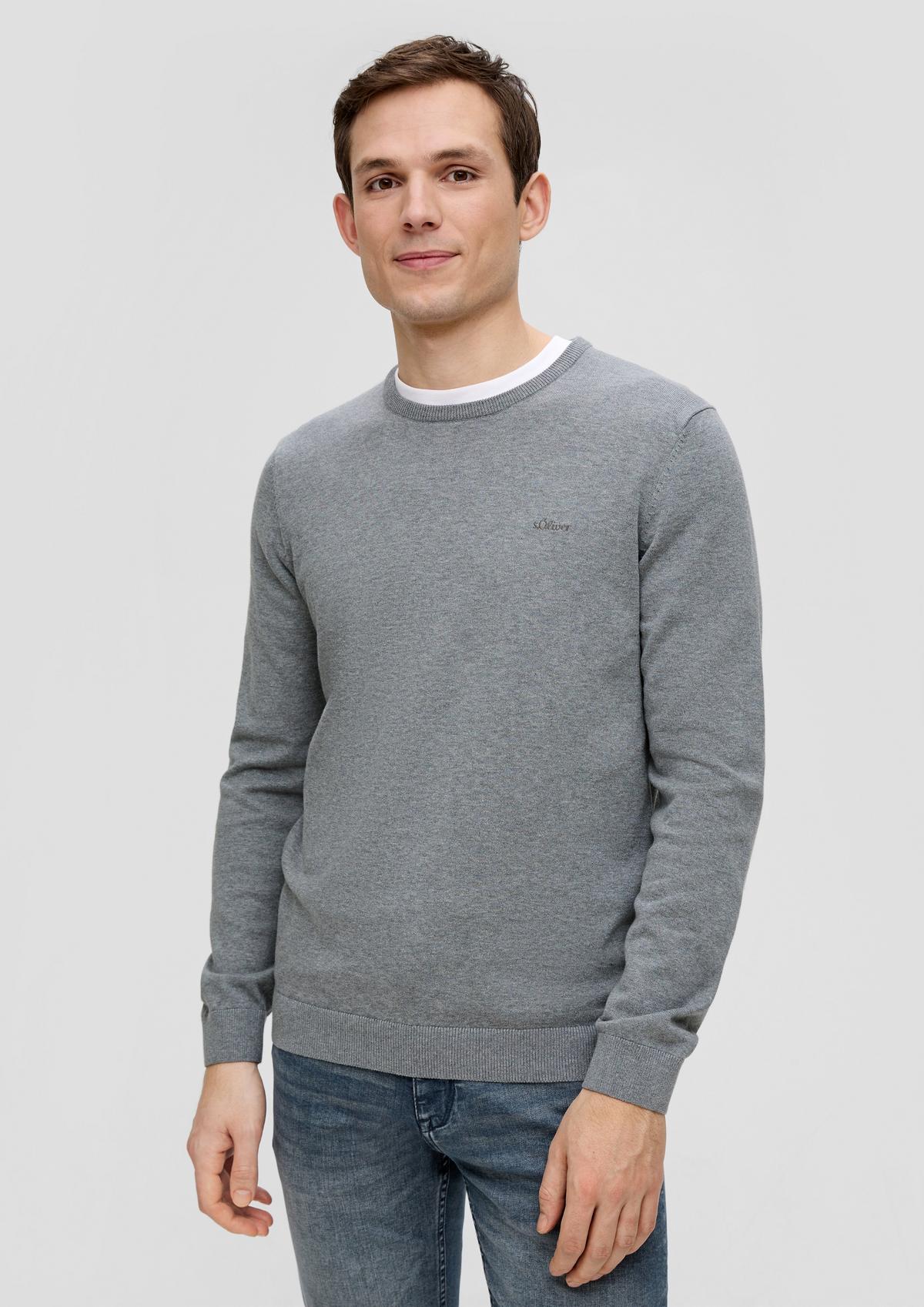 Knitted jumper with logo embroidery