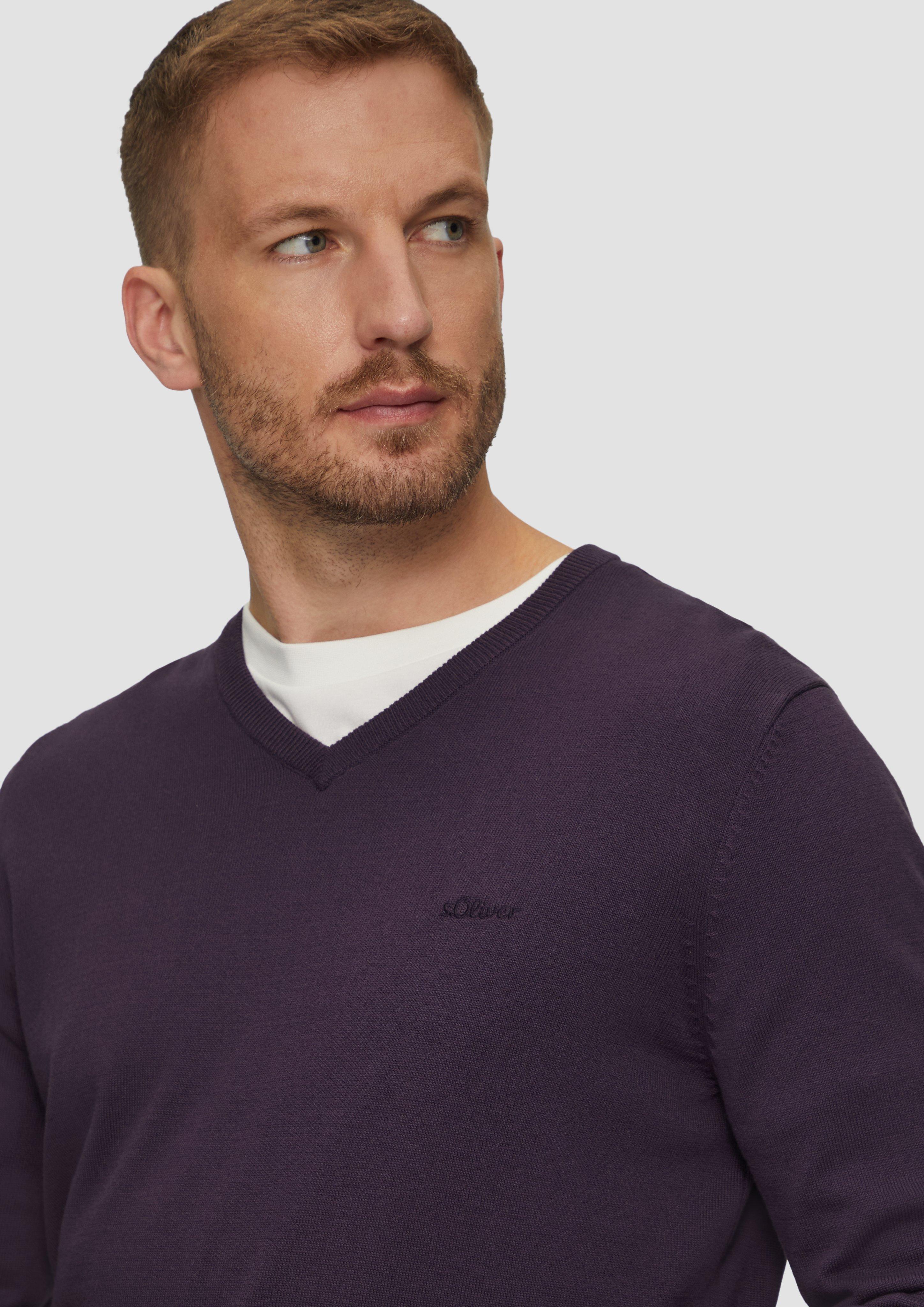 Pulovr in 4868, 5978, 92W0, 9999, 03W0, 98W2, 79W0, 86W0, 54W0, 33W0, 7211, 67W0, 50W1, 42W0 & 7953