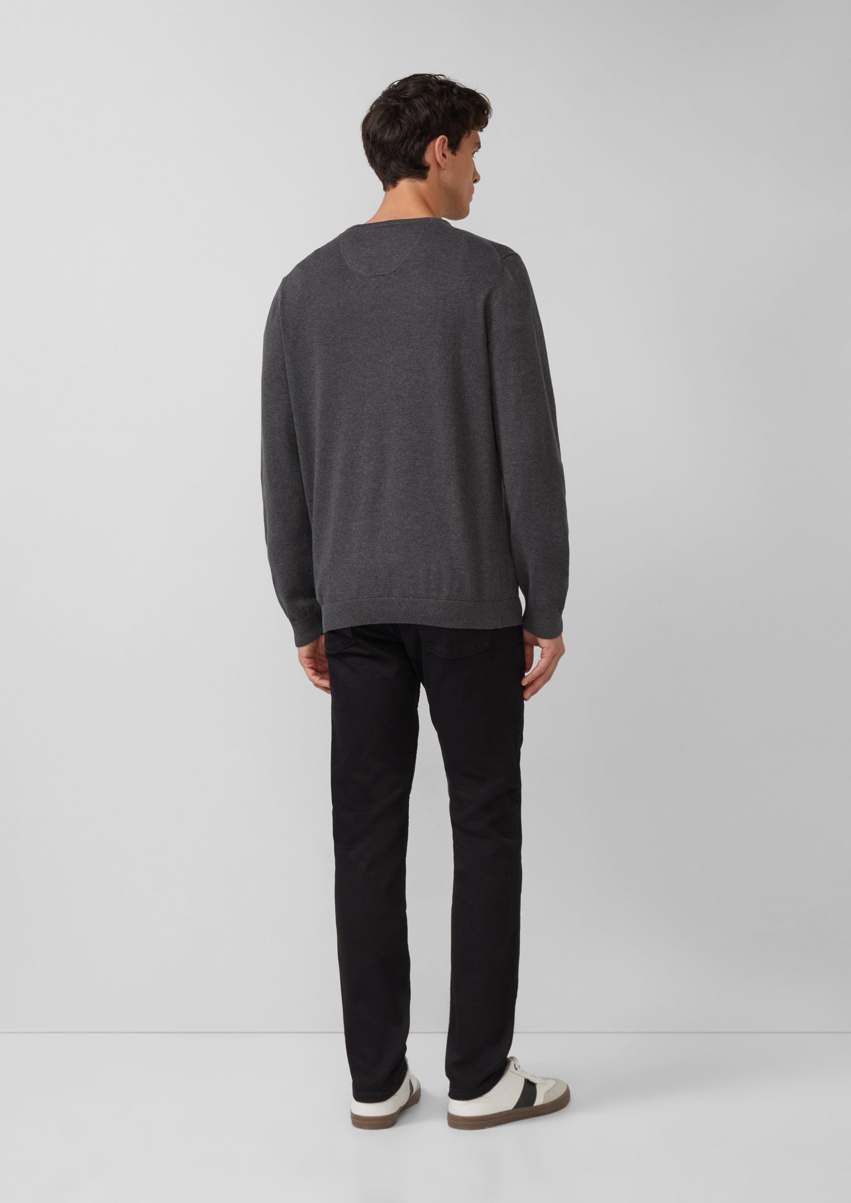 Pull en tricot in 98W2, 5978, 92W0, 9999, 03W0, 79W0, 86W0, 54W0, 33W0, 7211, 67W0, 50W1, 42W0 & 7953