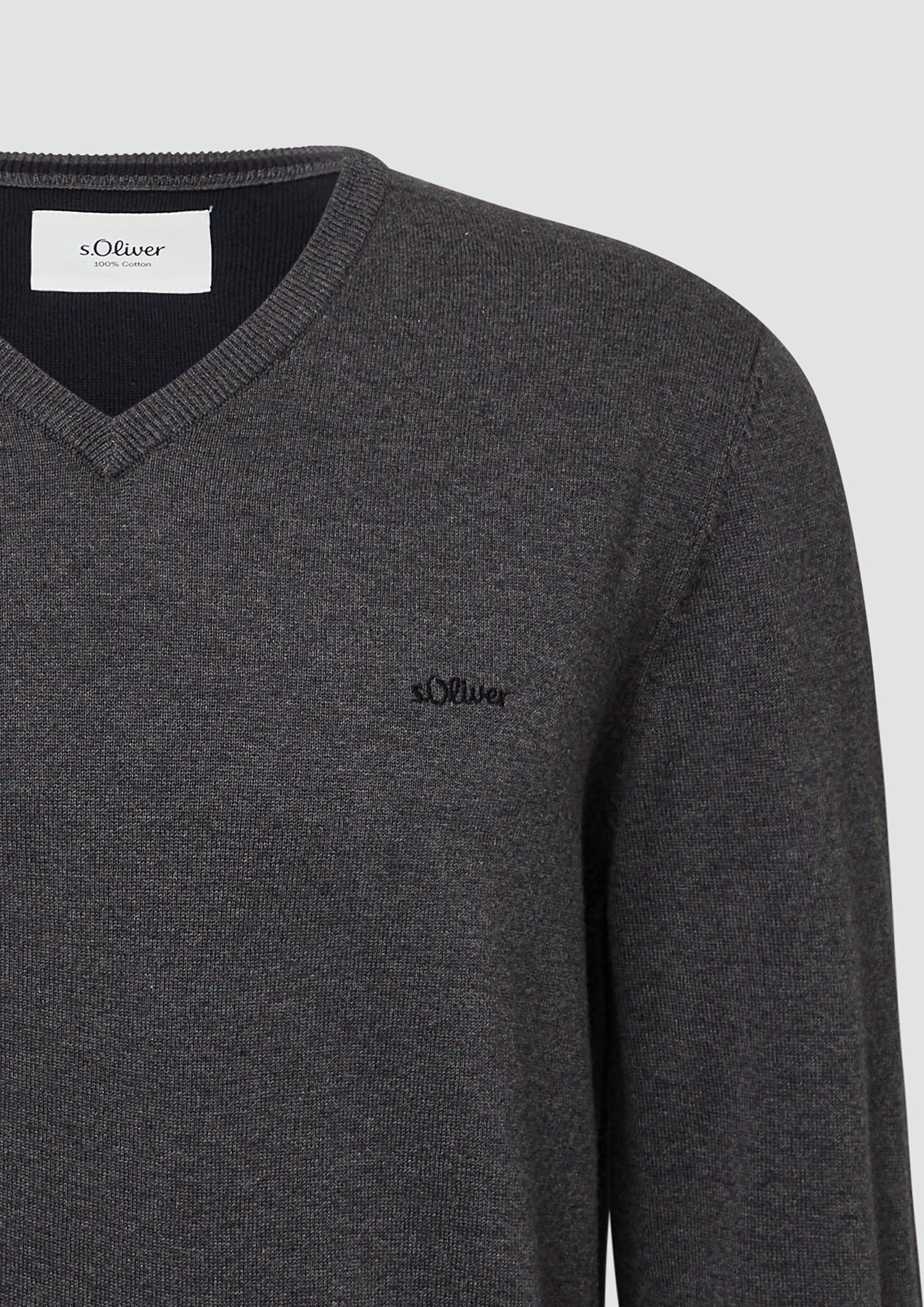 Pull en tricot in 98W2, 5978, 92W0, 9999, 03W0, 79W0, 86W0, 54W0, 33W0, 7211, 67W0, 50W1, 42W0 & 7953