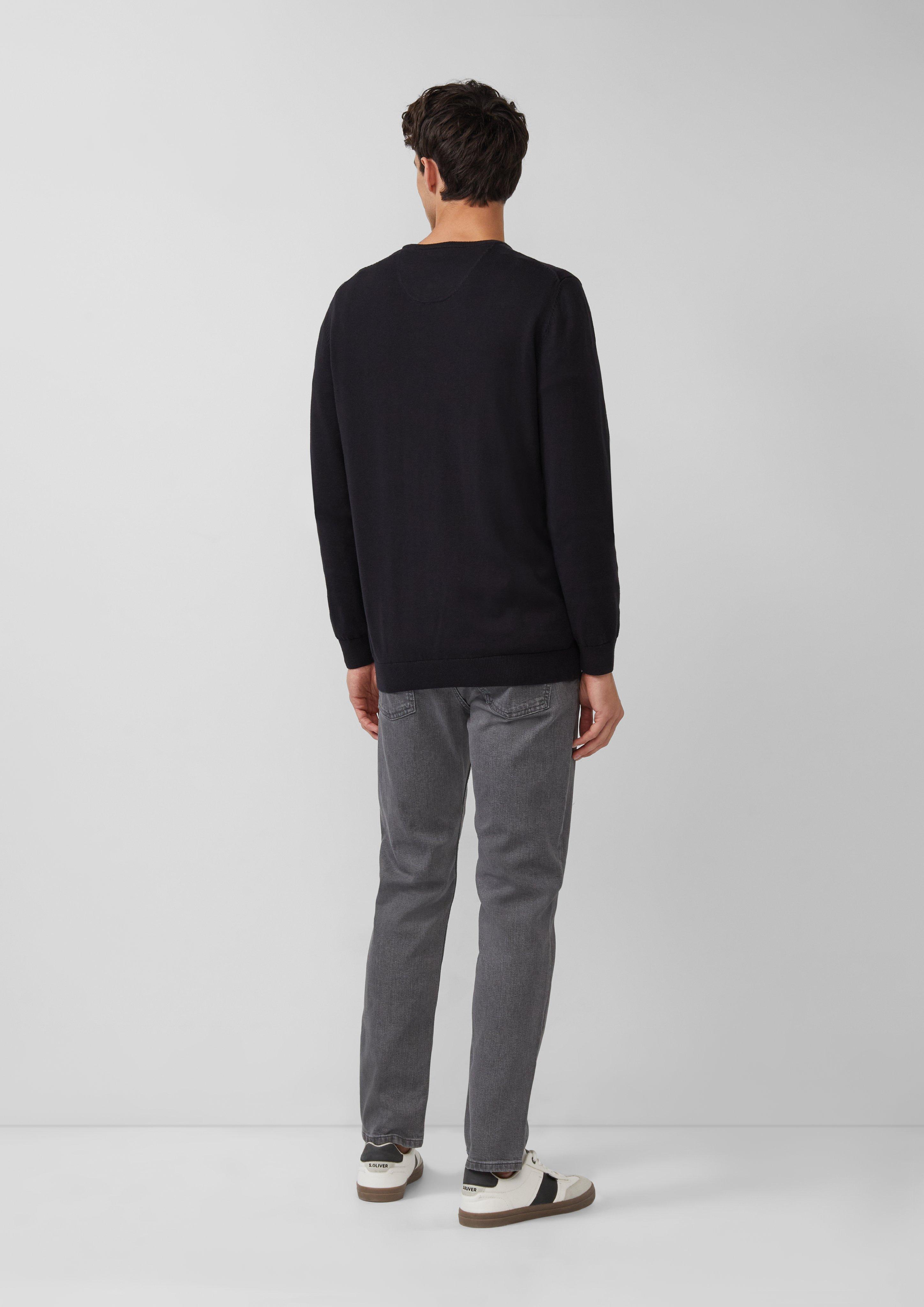 Pull en maille in 9999, 5978, 92W0, 03W0, 98W2, 79W0, 86W0, 54W0, 33W0, 7211, 67W0, 50W1, 42W0 & 7953