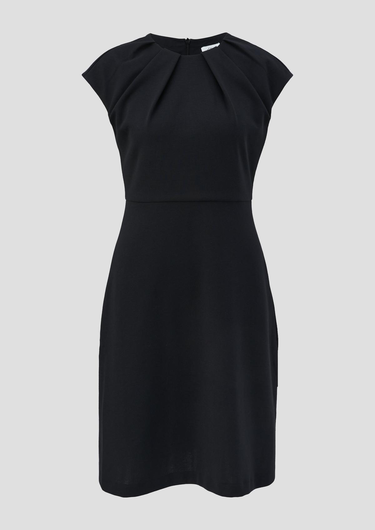 s.Oliver Kratka haljina s plisiranim okruglim vratnim izrezom