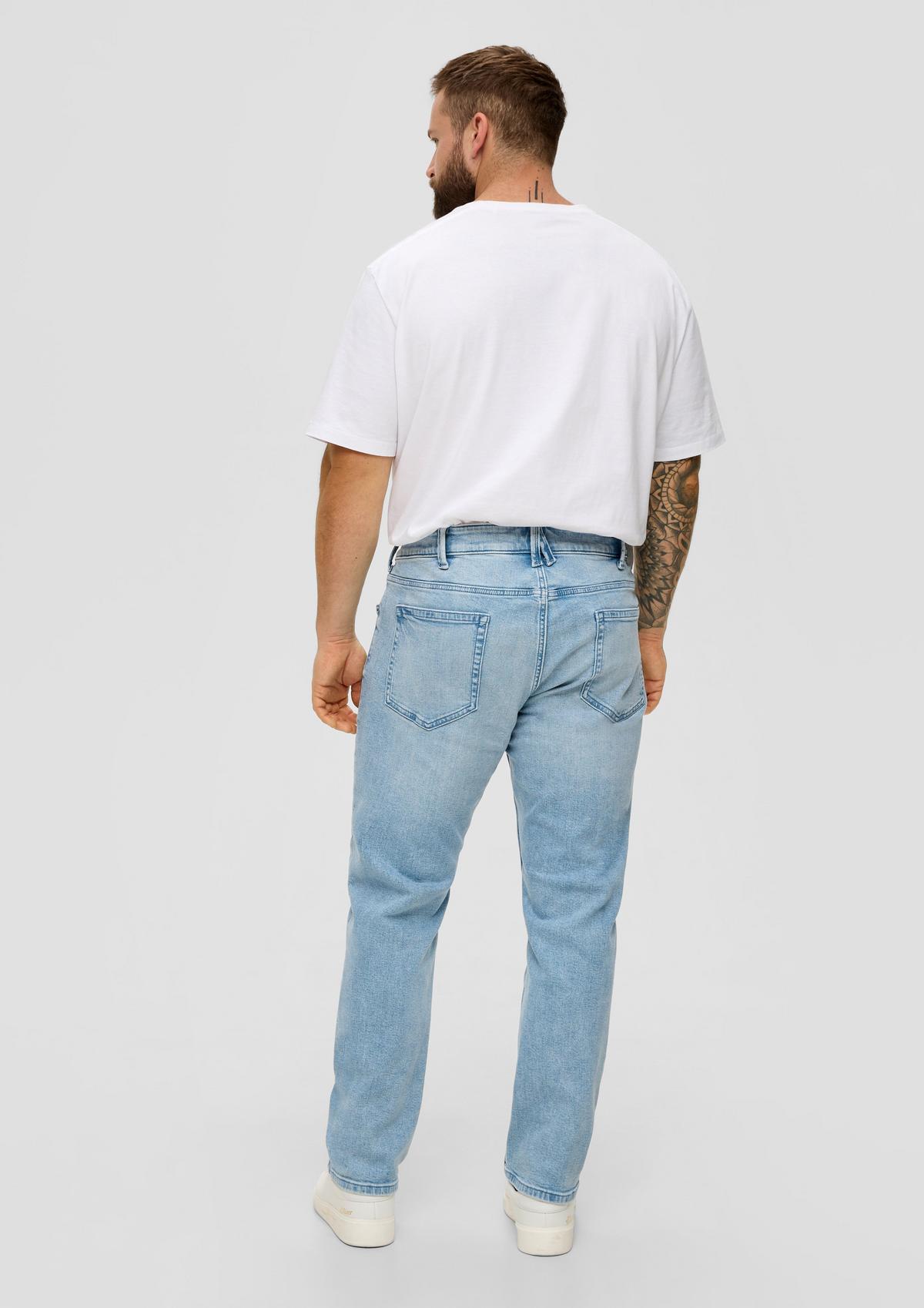 s.Oliver Regular: jeans met een used look