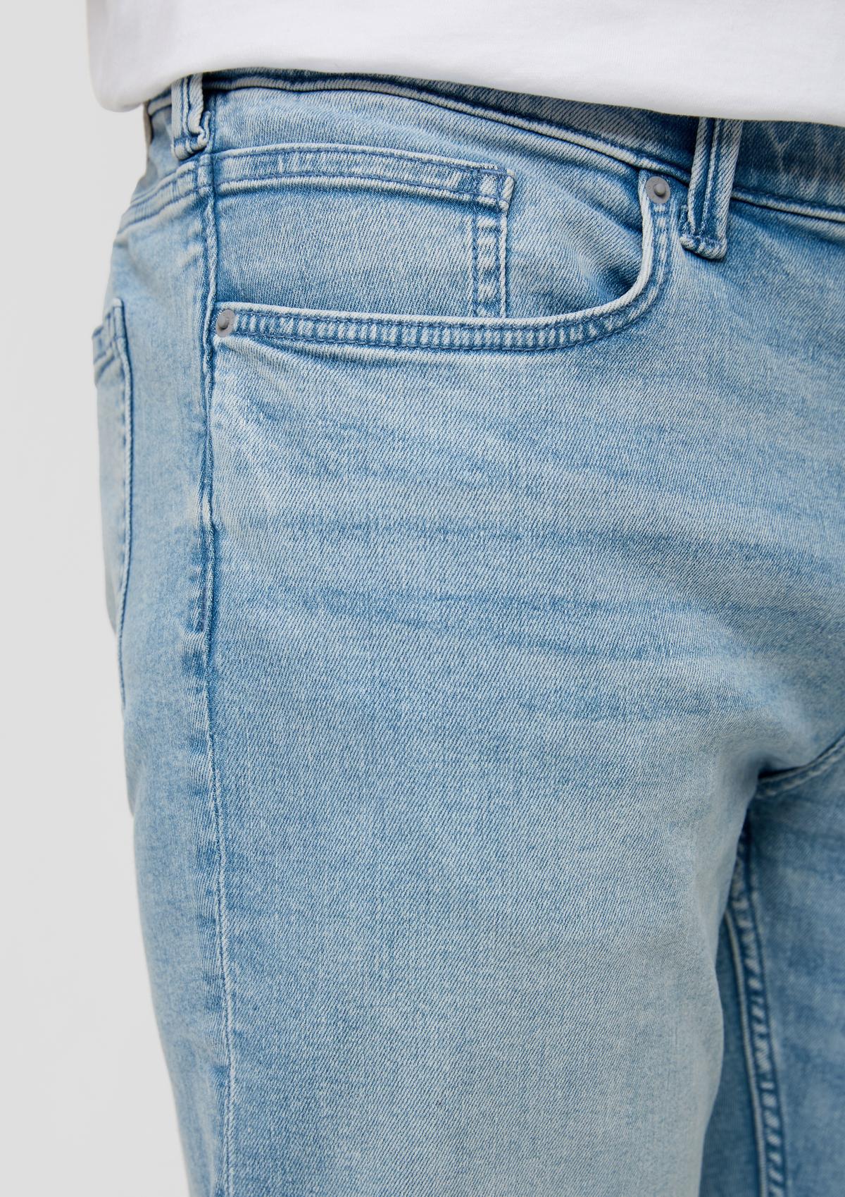 s.Oliver Regular: jeans met een used look