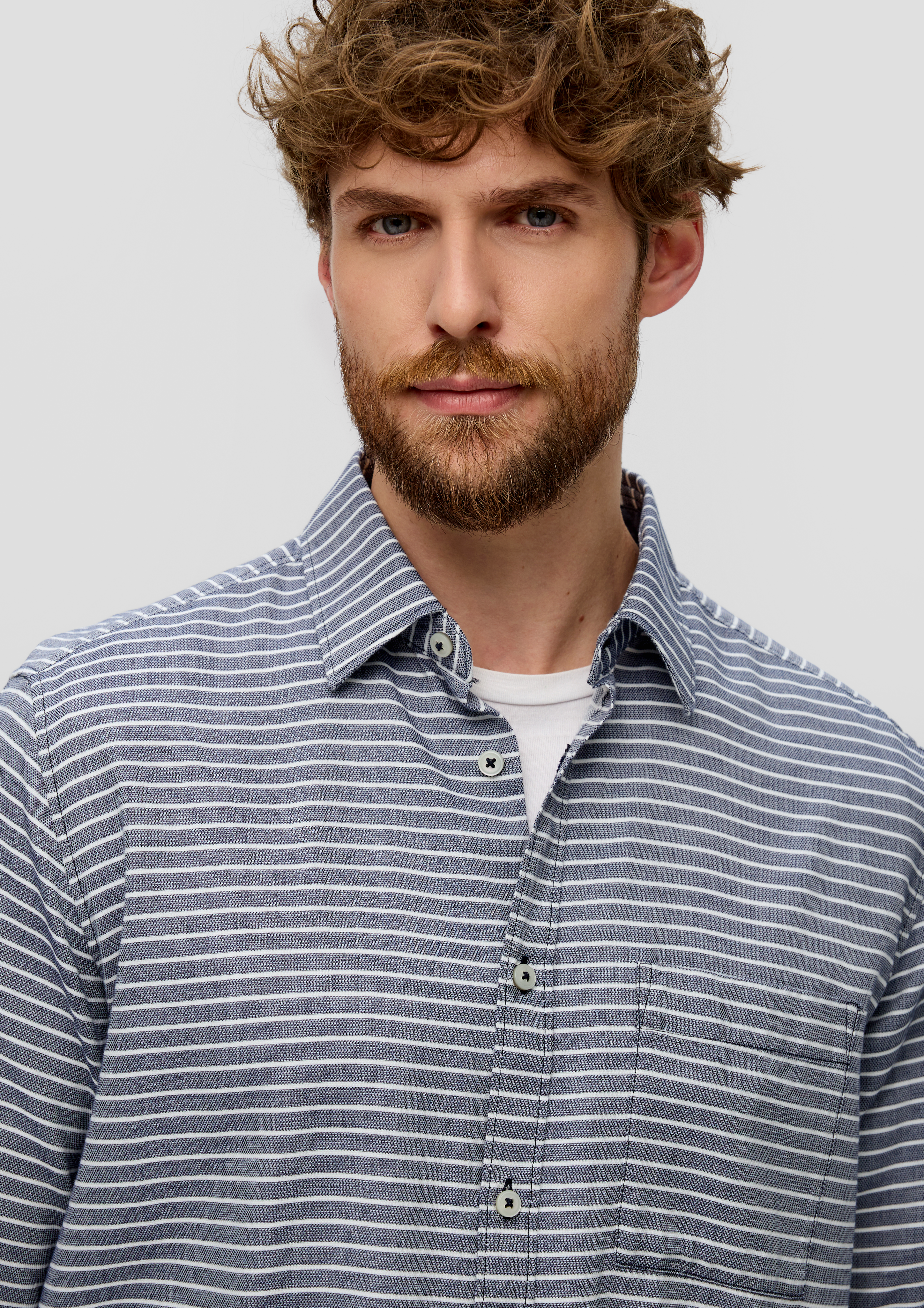 Shirt with a side detail on the hem - deep blue | s.Oliver