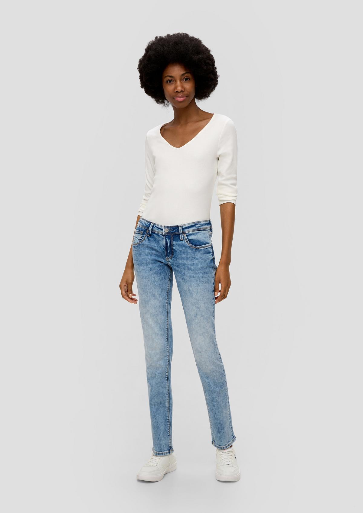 s.Oliver Slim: jeans hlače z raztrganinami