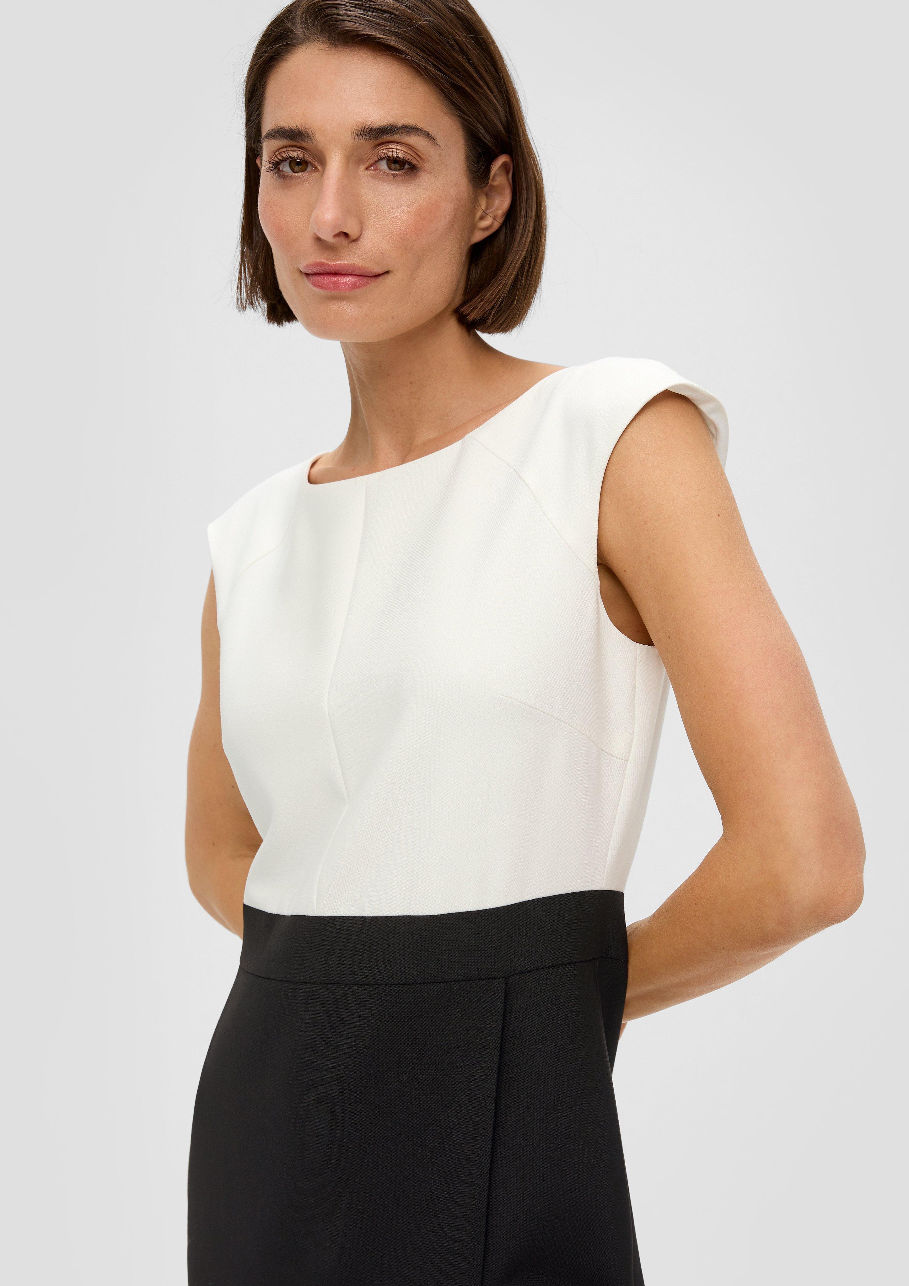 The Sleveless Sheath Dress Classic