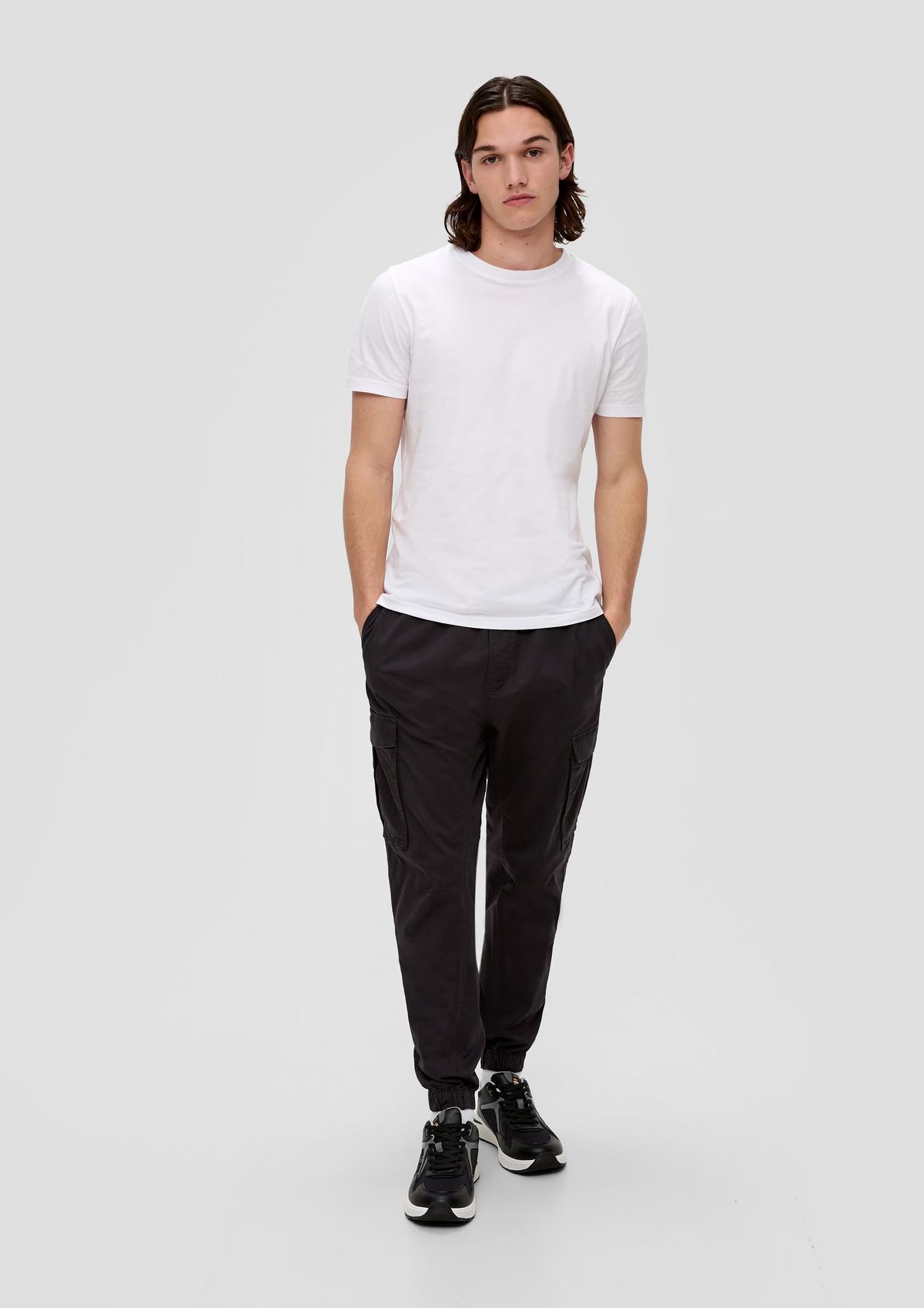 Slim fit: cargo trousers