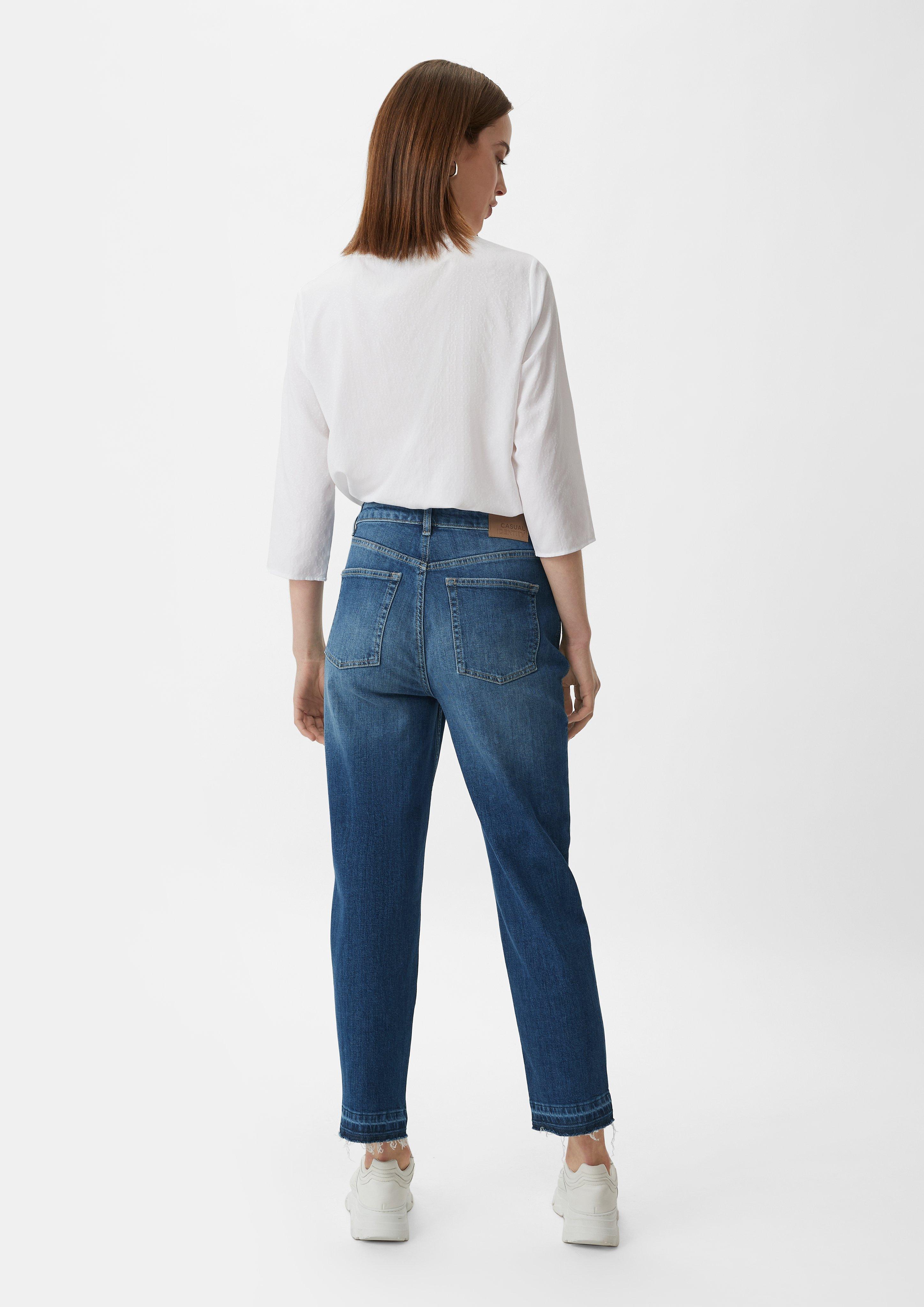Mom fit: jeans with a garment wash - Blue | SCAYLE