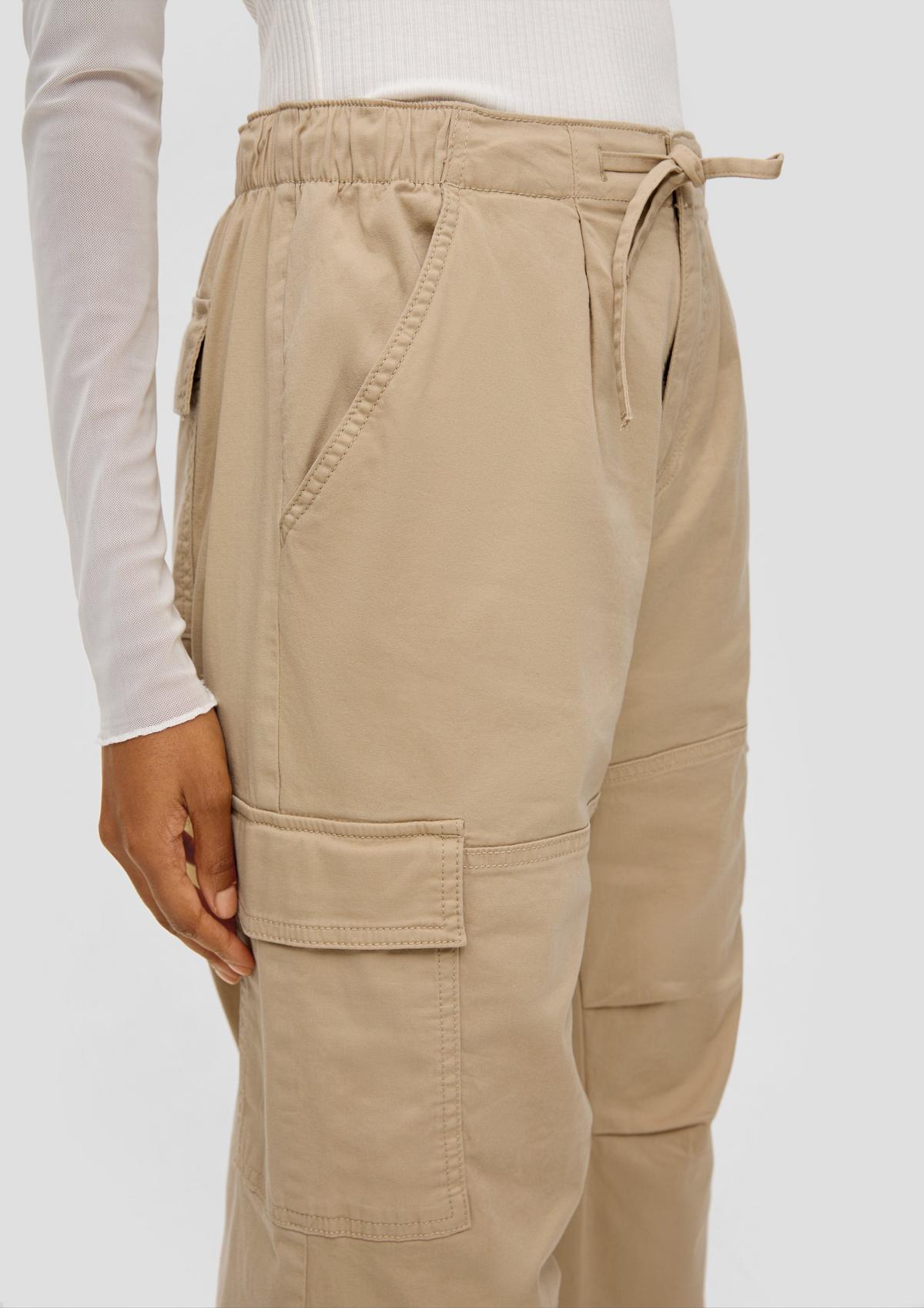 s.Oliver Regular: hodně volné a splývavé kalhoty s cargo kapsami