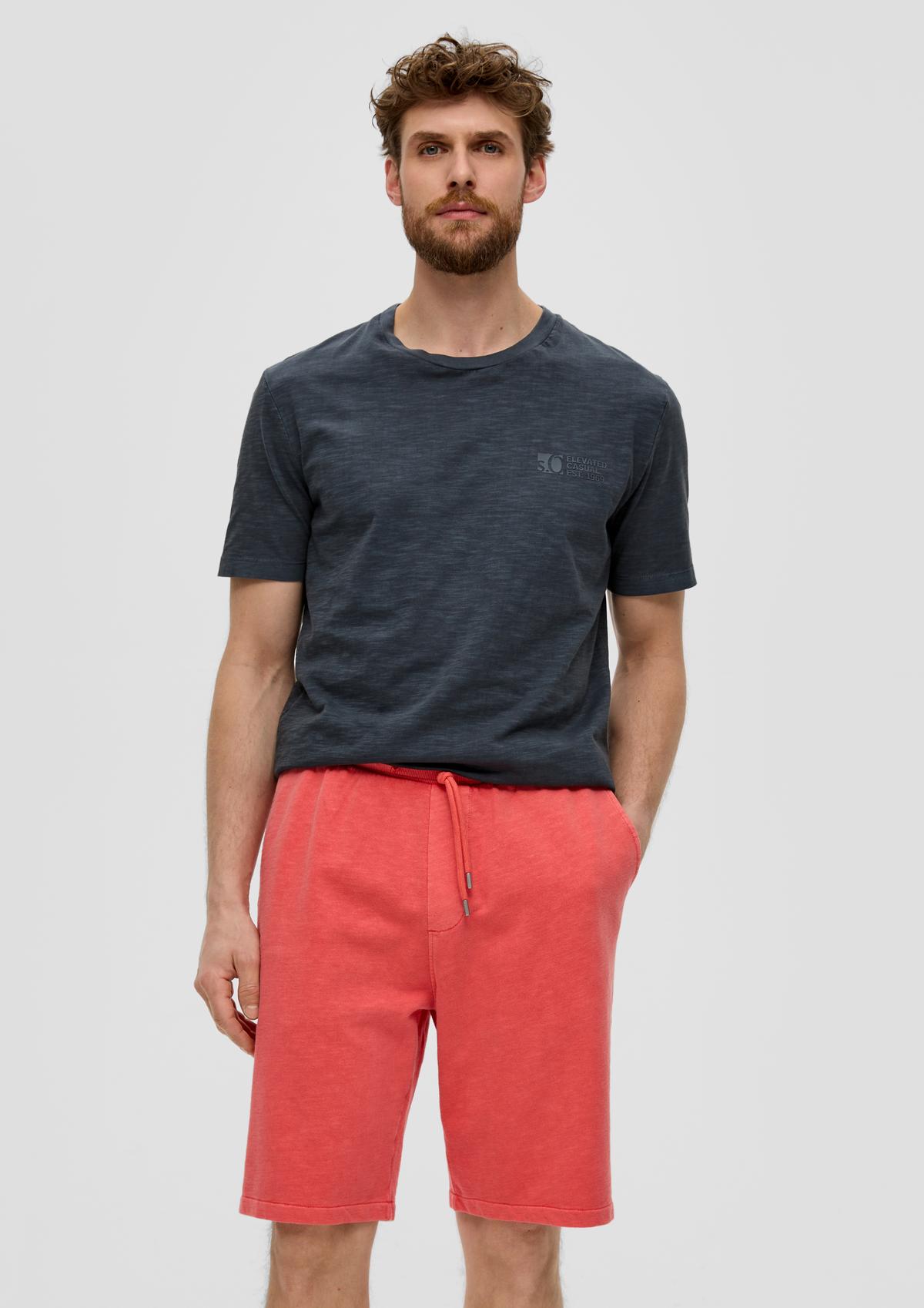 Relaxed fit: cotton Bermudas