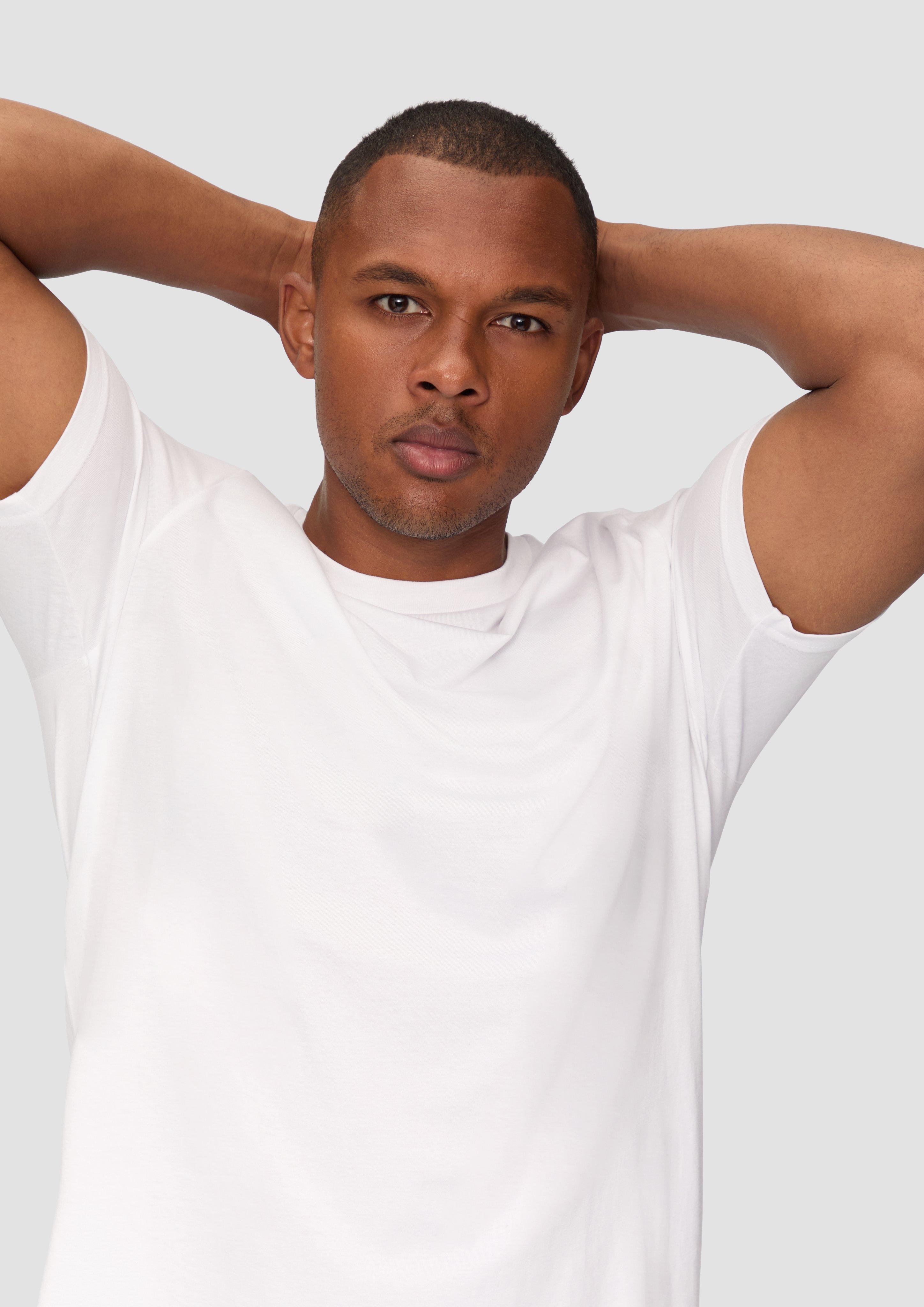 T-Shirt in 0100, 6134, 9999, 5884, 7219, 5320 & 6245