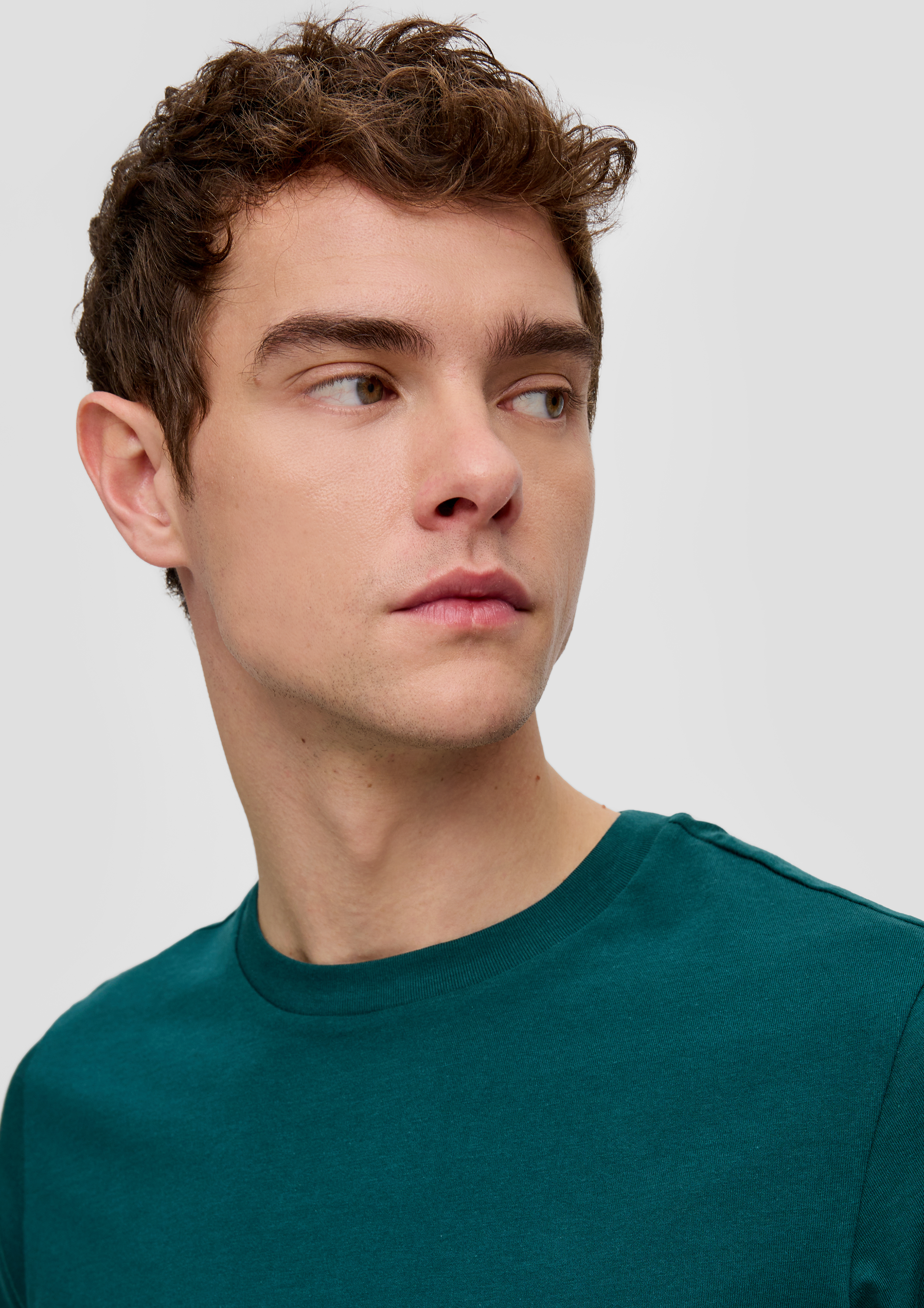 T-shirt in 6765, 0100, 6134, 9999, 5884, 7219, 7967, 5320 & 6245