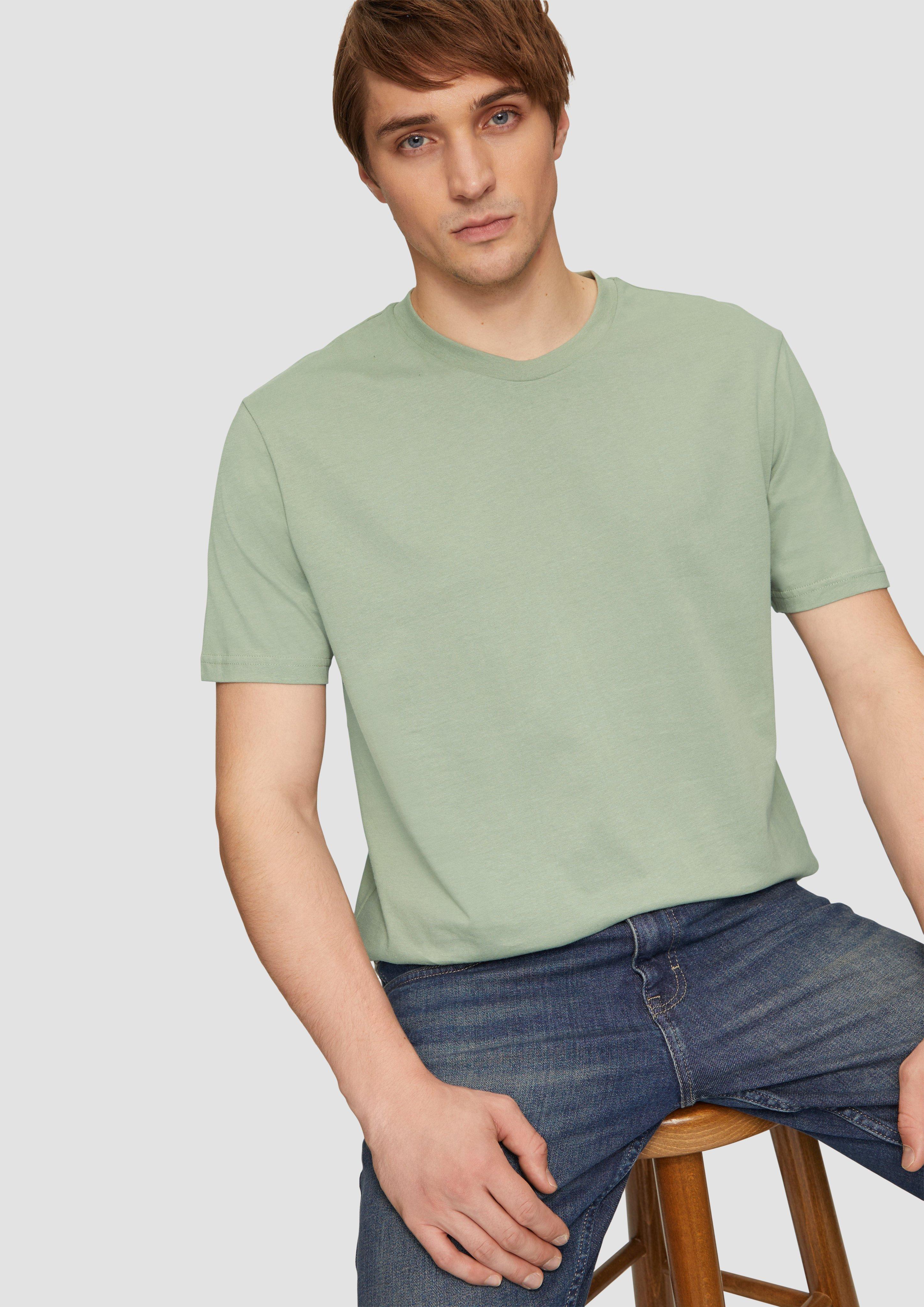 T-shirt in 7219, 0100, 6134, 9999, 5884, 7967, 5320 & 6245