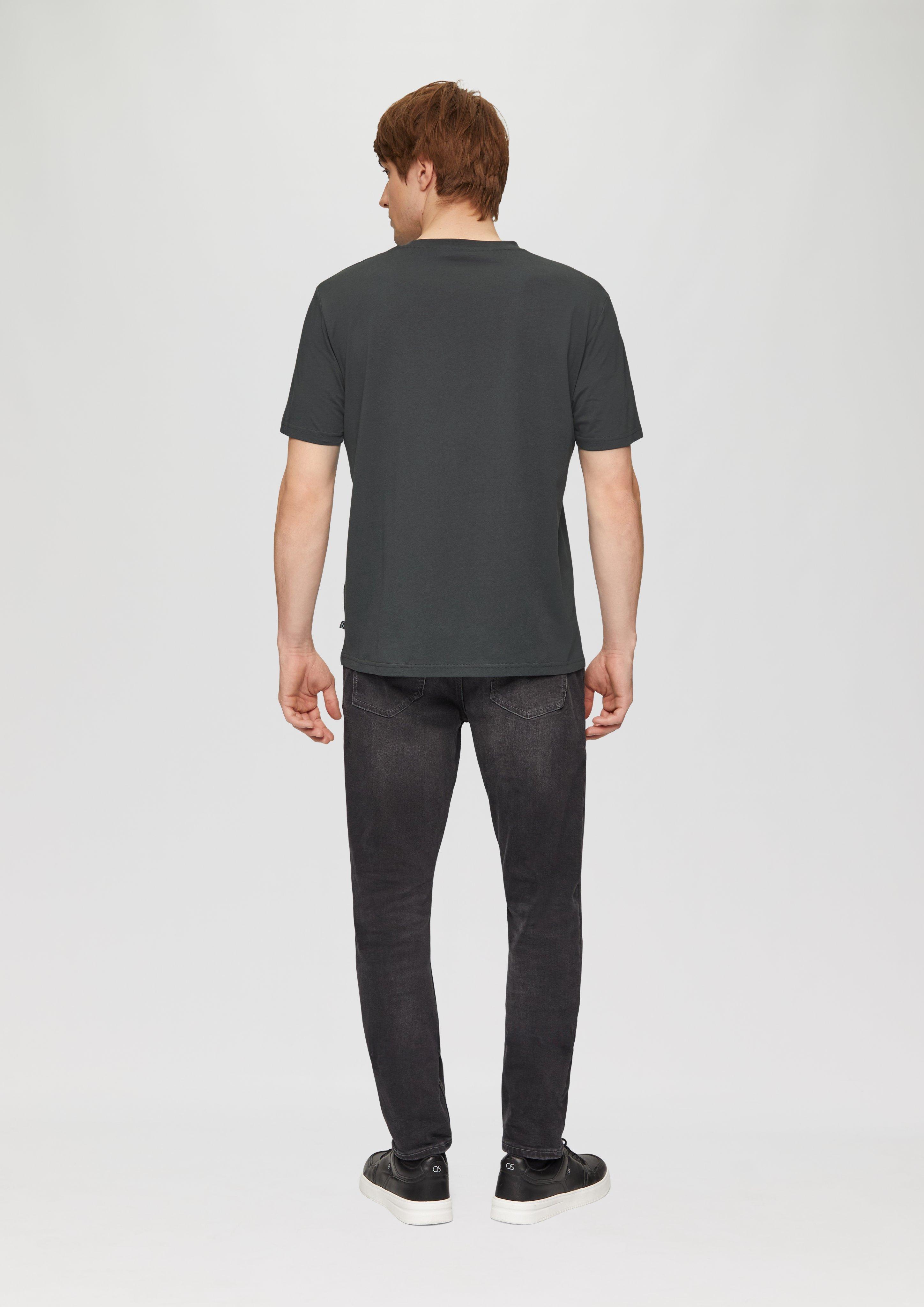 T-shirt in 9855, 0100, 6134, 9999, 5884, 7219, 7967, 5320 & 6245