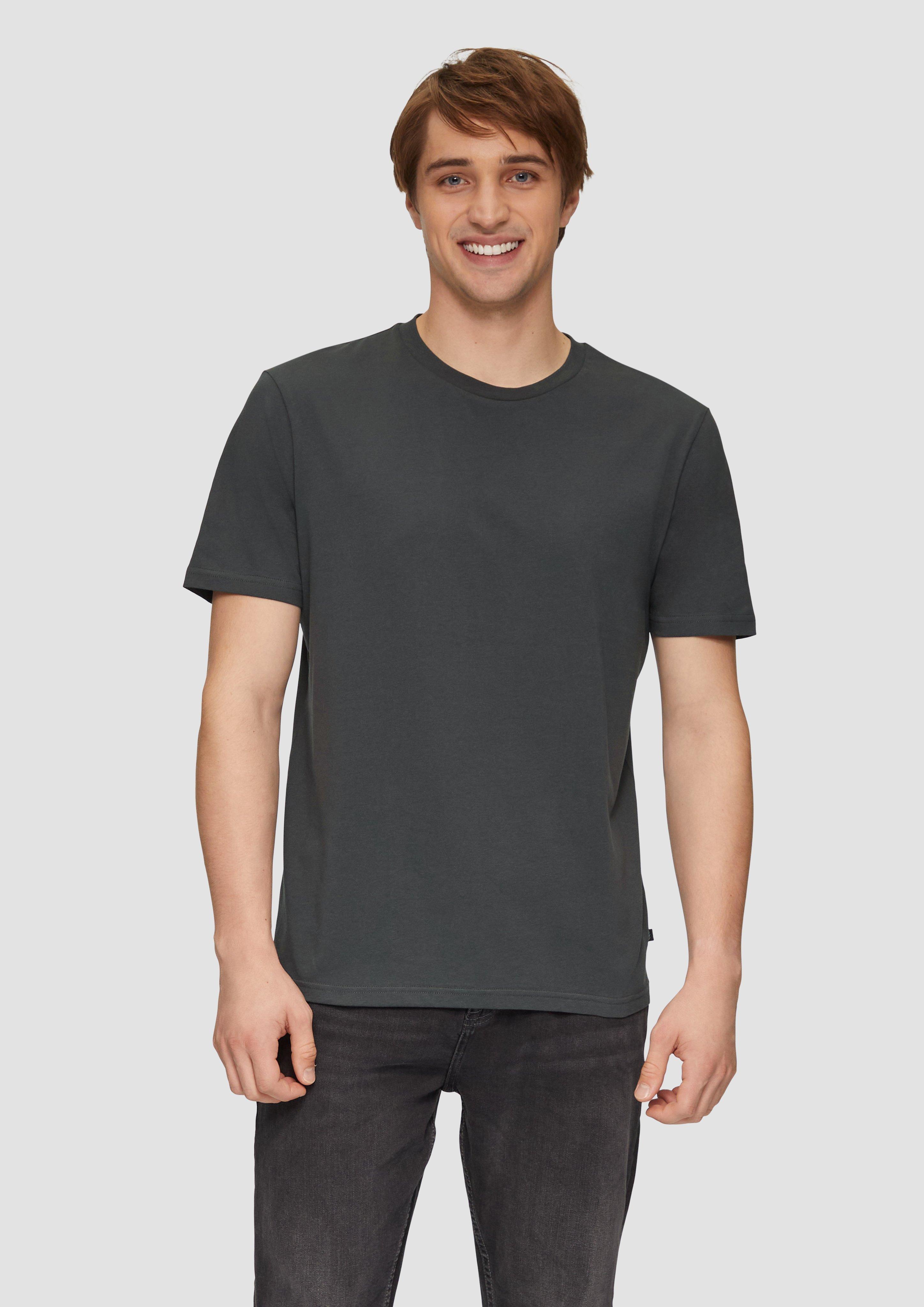 T-shirt in 9855, 0100, 6134, 9999, 5884, 7219, 7967, 5320 & 6245