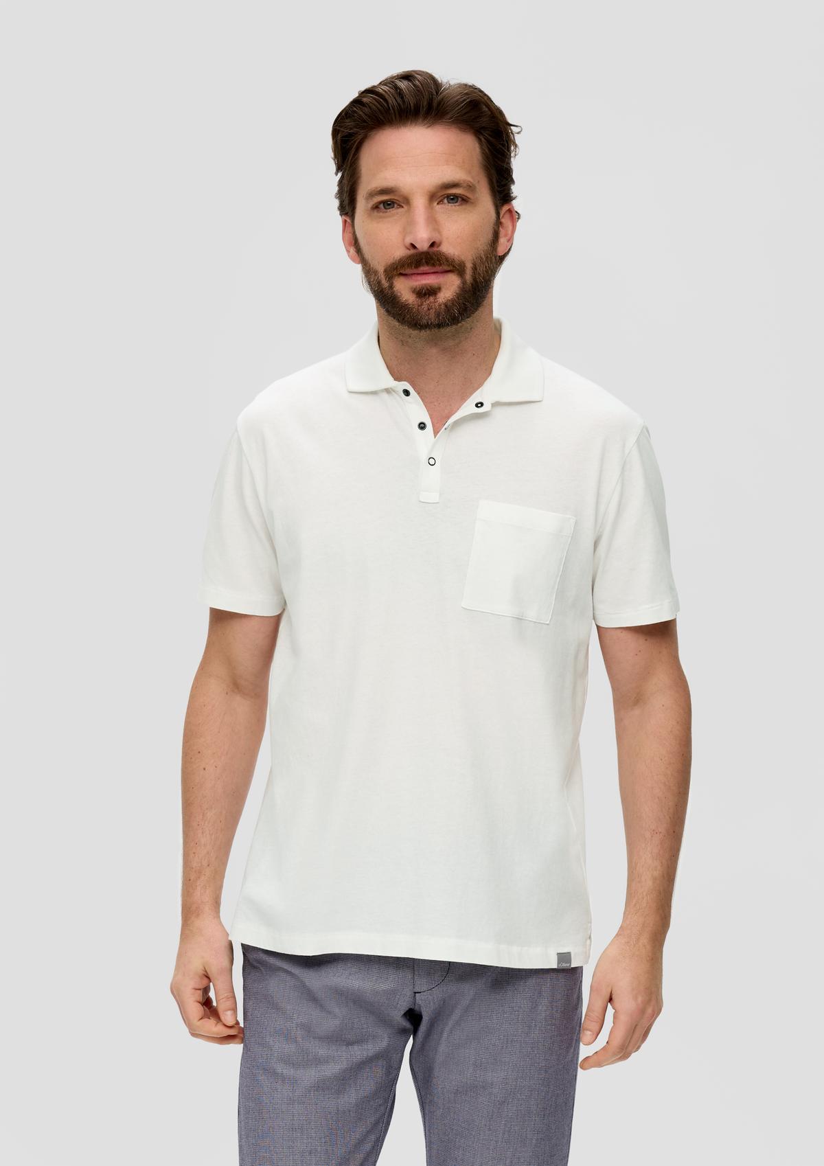 Polo shirt with a breast pockets