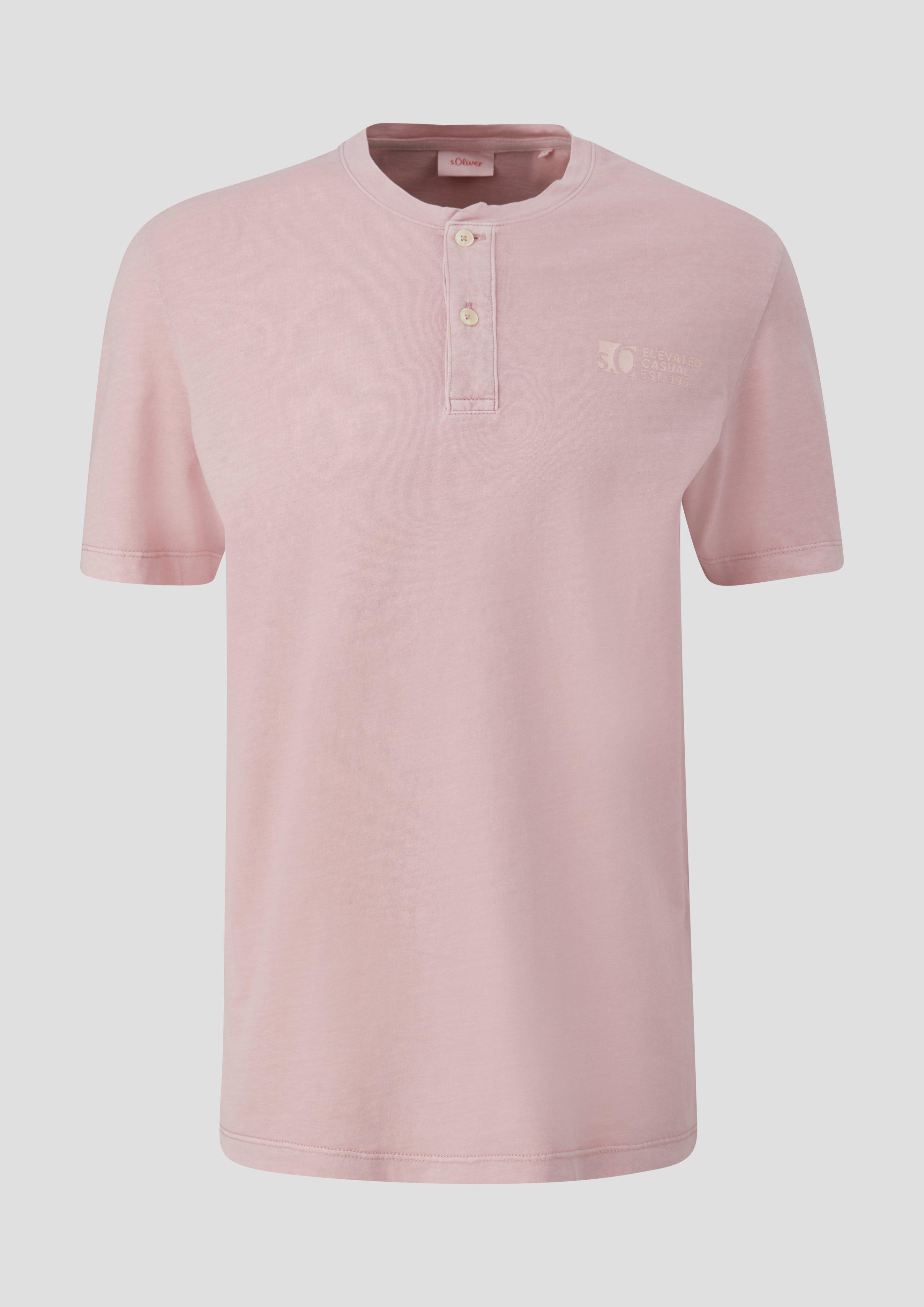 s.Oliver - T-Shirt mit Garment Dye und Henley-Ausschnitt, Herren, Rosa