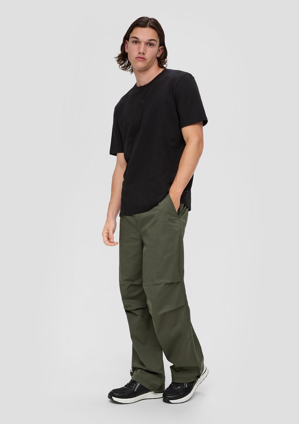 Parachute trousers made of stretch cotton
