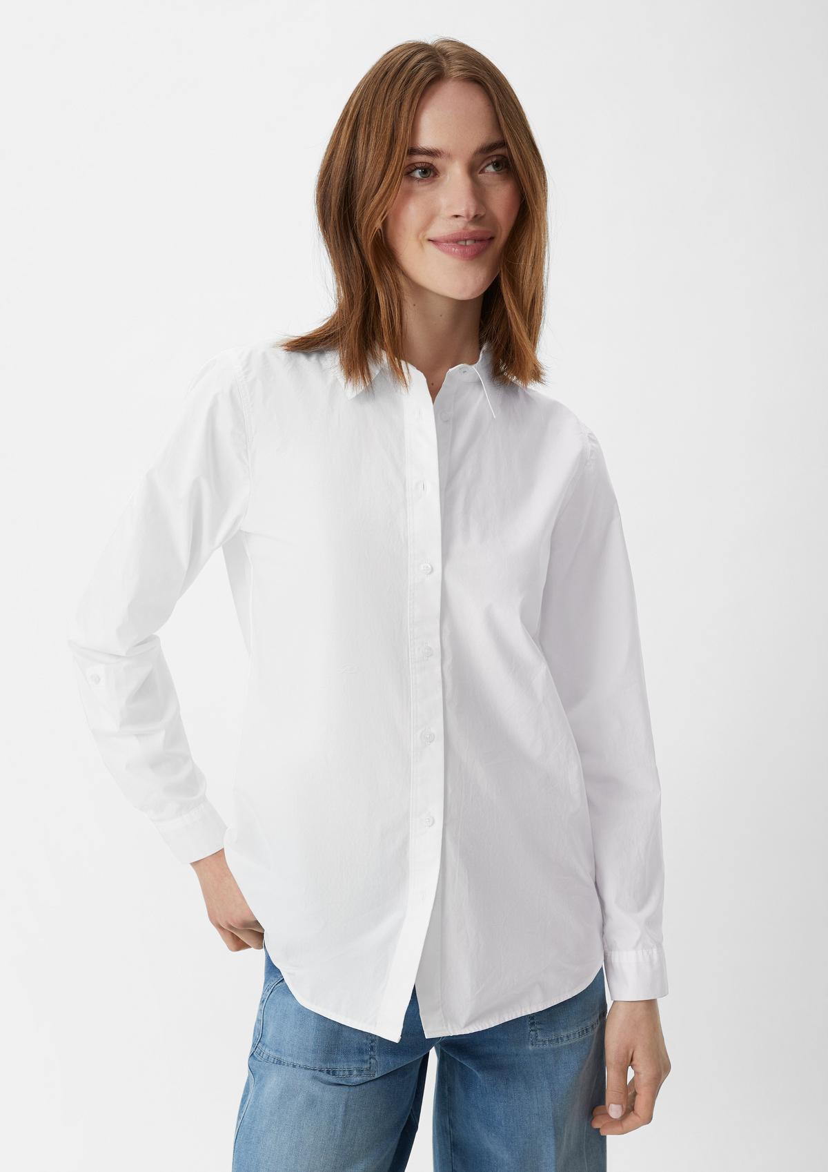 Shirt blouse with elongated back